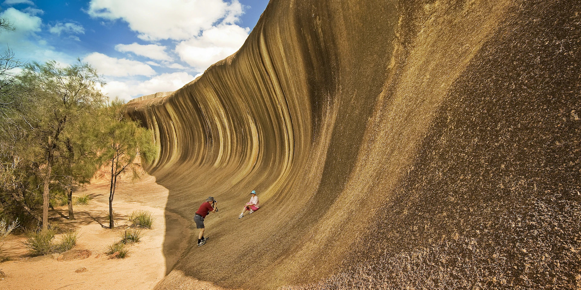 Wave Rock & York Town Day Trip from Perth (Chinese Guided Tour)