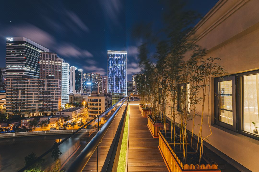 Hotel Landscape