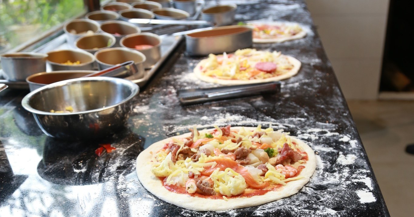 Pizza Making by Hand Experience in Balava Dalat
