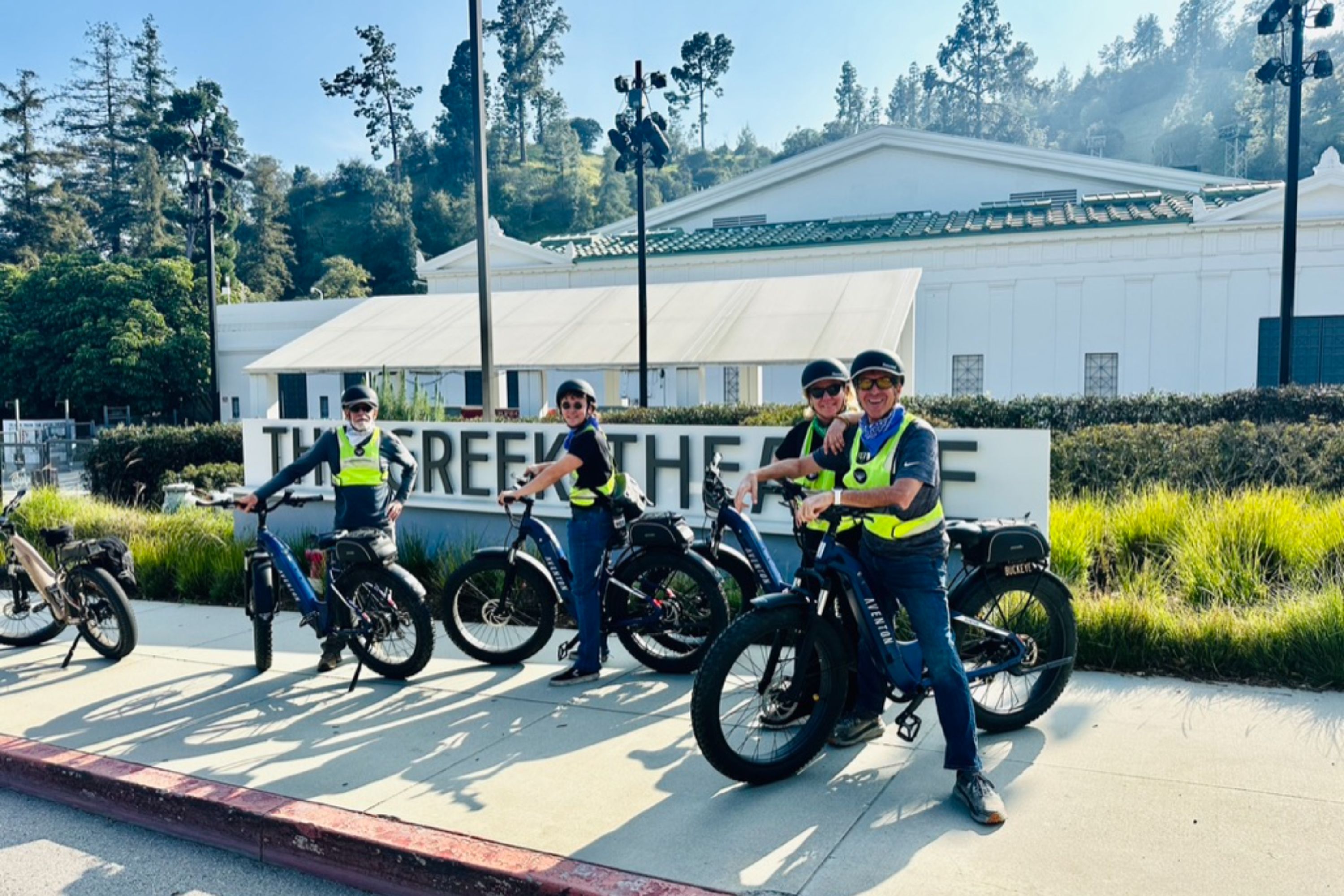 グリフィス天文台・ハリウッドサイン・ロサンゼルスリバー ラグジュアリー電動自転車ツアー