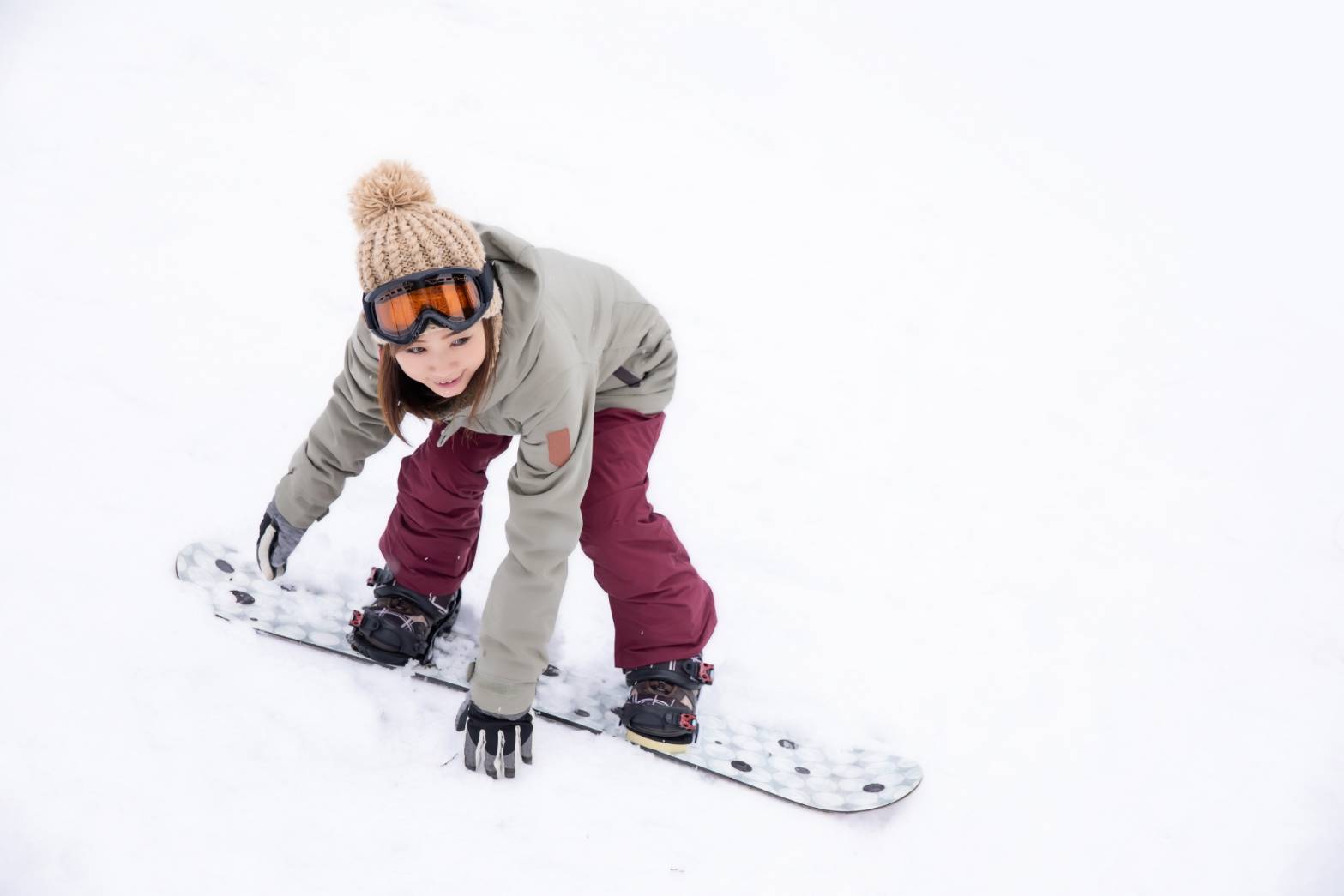 Kokonoe Ski Resort Snowboard Lesson (with transportation) in Oita