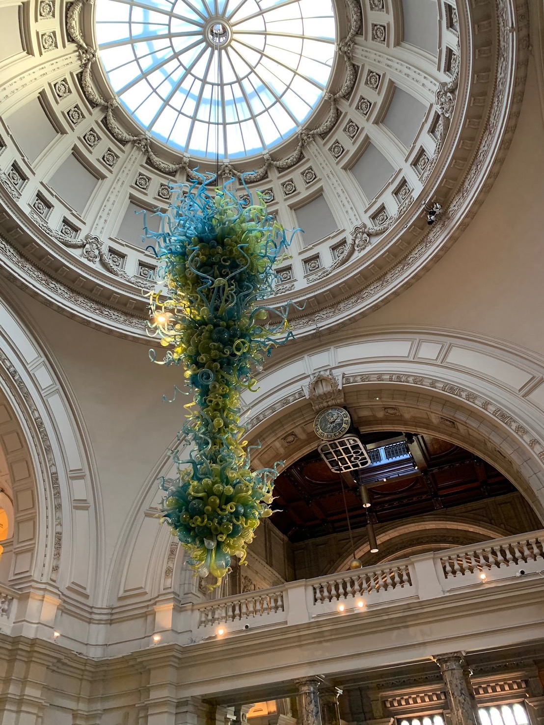 Discovering Artistry: Exploring the Victoria and Albert Museum