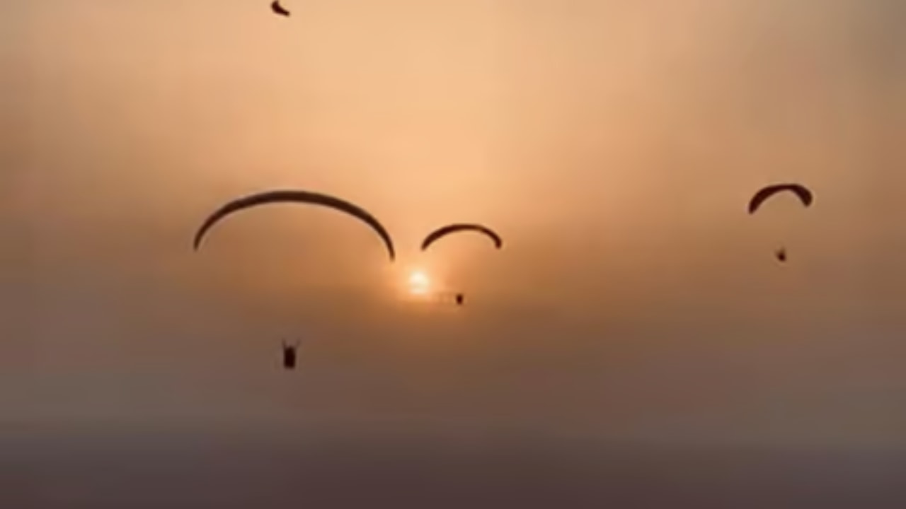 Marrakech: Day trip to the Atlas Mountains by paraglider