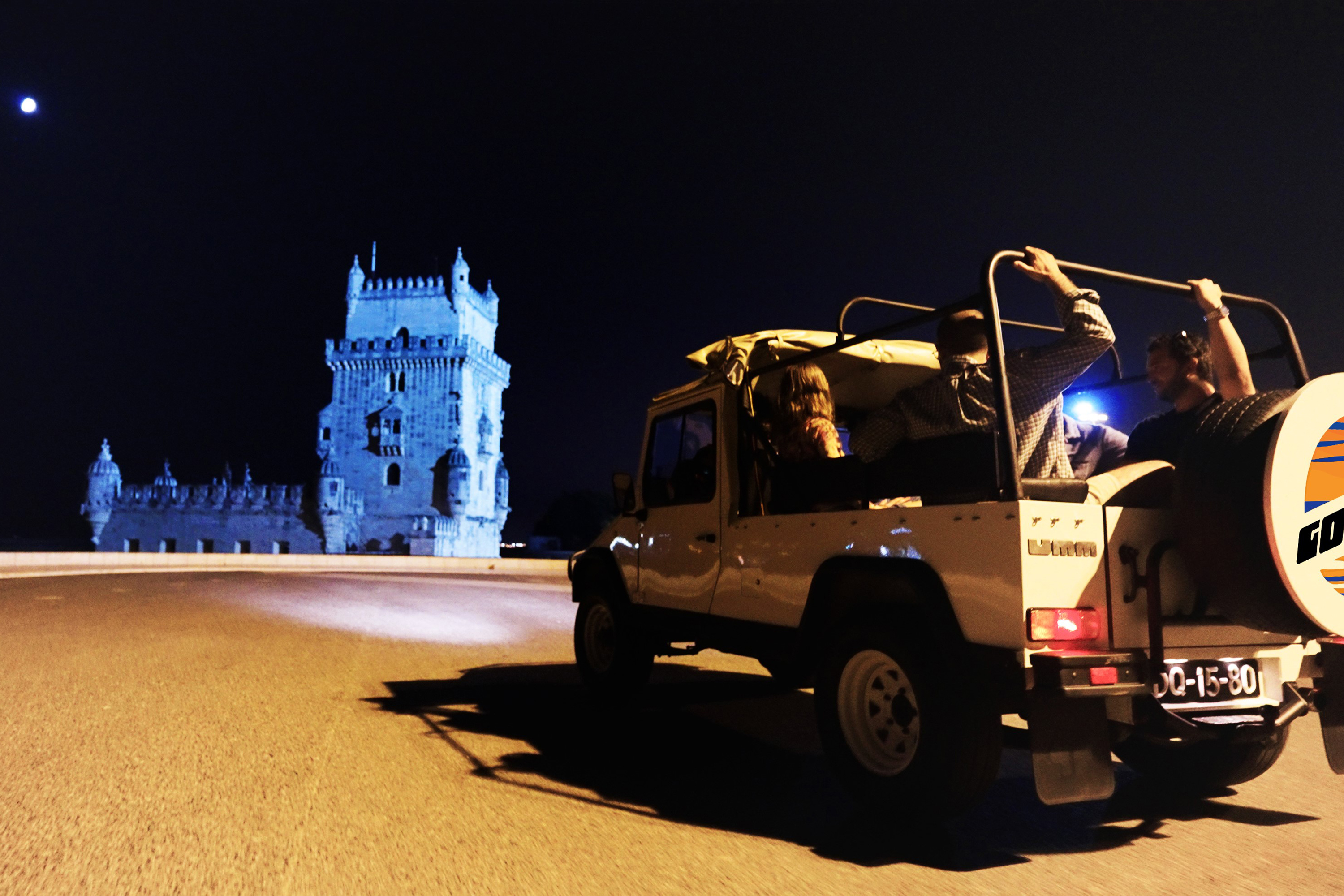 LISBON NIGHT TOUR in a Vintage Jeep with FOOD & DRINK Tastings
