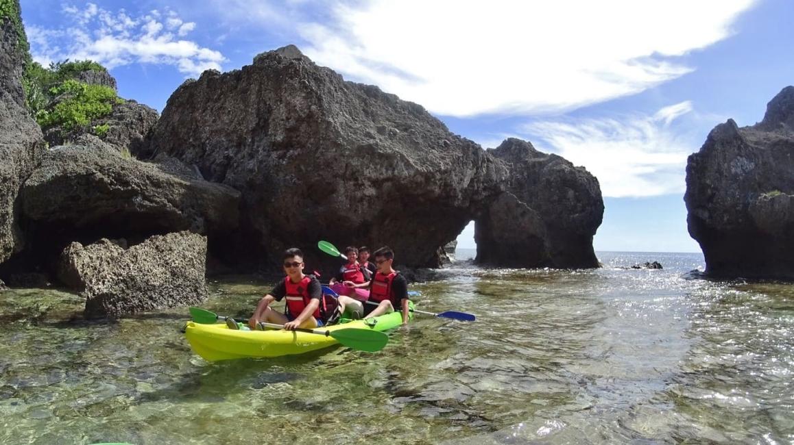 Transparent Canoe & Snorkeling in Xiaoliuqiu