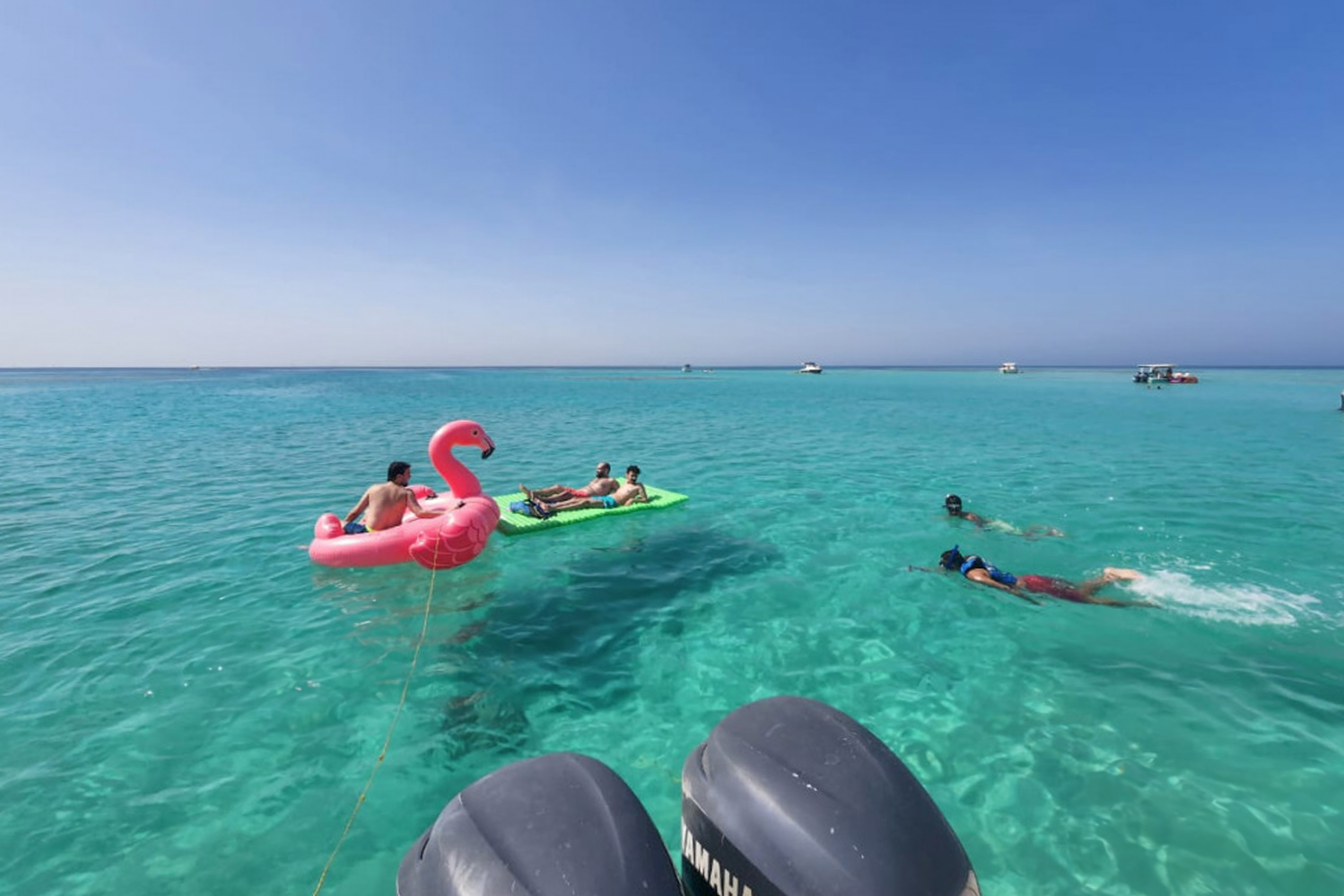 Relax on Bayada Island 