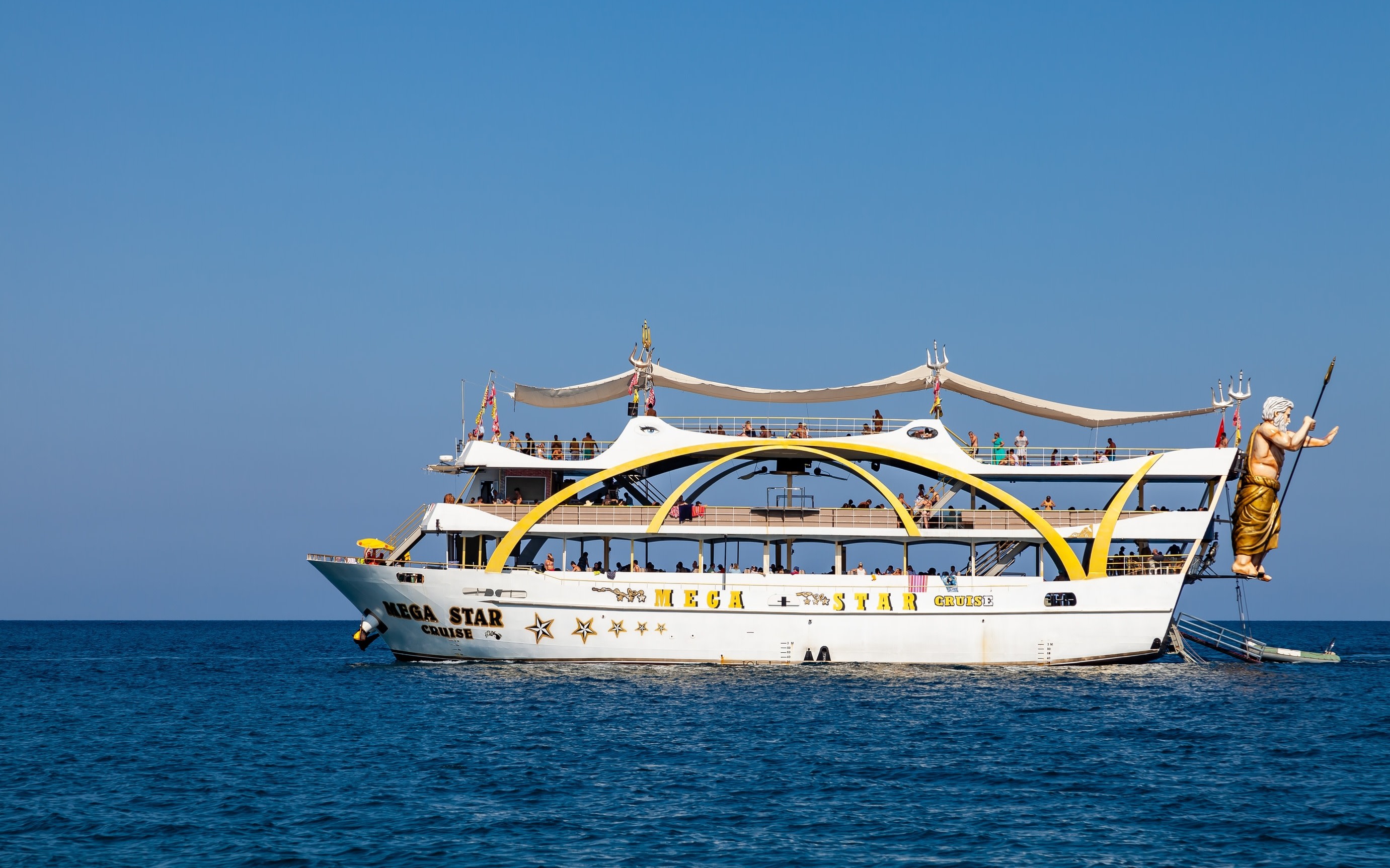 Mega Star Boat Tour with transfer from Kemer