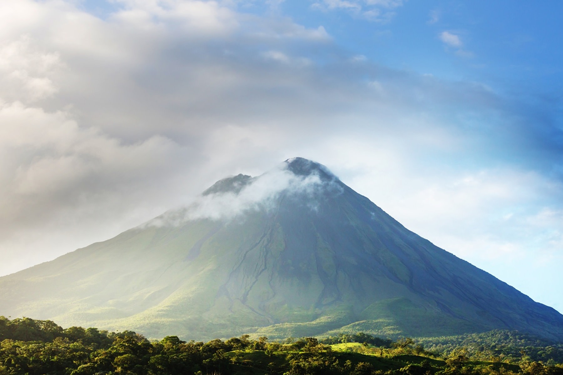 Private San José Tour: Arenal Volcano Adventure & Hot Springs