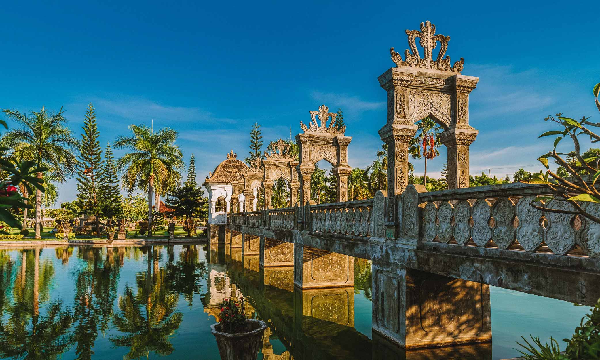 East Bali Tour: Traditional Salt Making, Tenganan Ancient Village and Taman Ujung Water Palace 