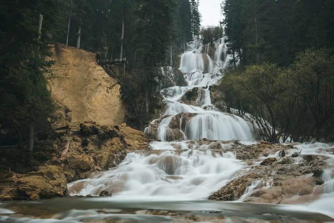 Munigou Zhaga Waterfall
