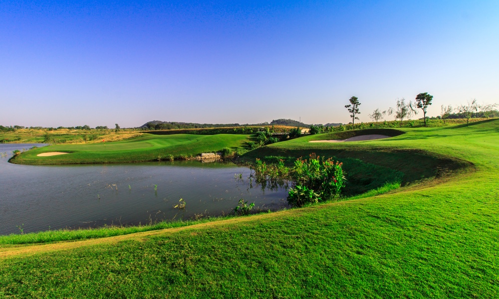 Golfing at Siam Country Club Waterside, Pattaya