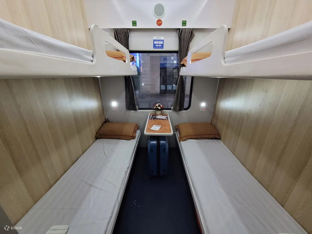 Air-conditioned 4-Sleeper Cabin