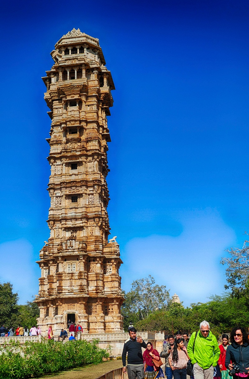 Explore Chittorgarh Fort and Pushkar With Jaipur Drop from Udaipur 