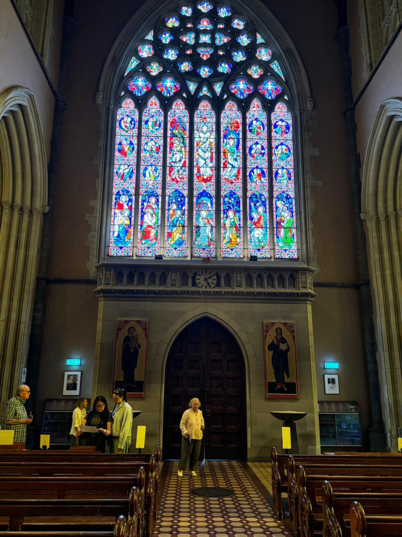 踏入聖派翠克大教堂,感受澳洲這座標誌性精神地標的寧靜氛圍。 踏入聖派翠克大教堂,感受澳洲這座標誌性精神地標的寧靜氛圍。