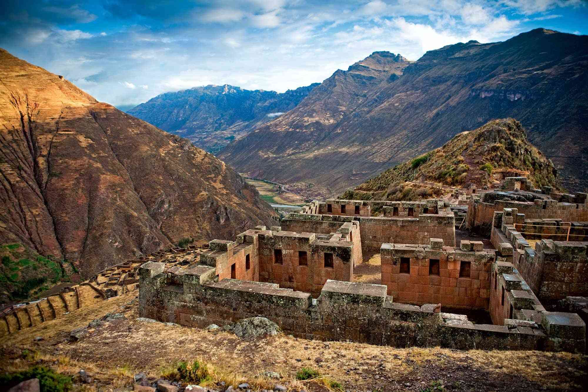 Explore Maras salt mines and the circular terraces of Moray