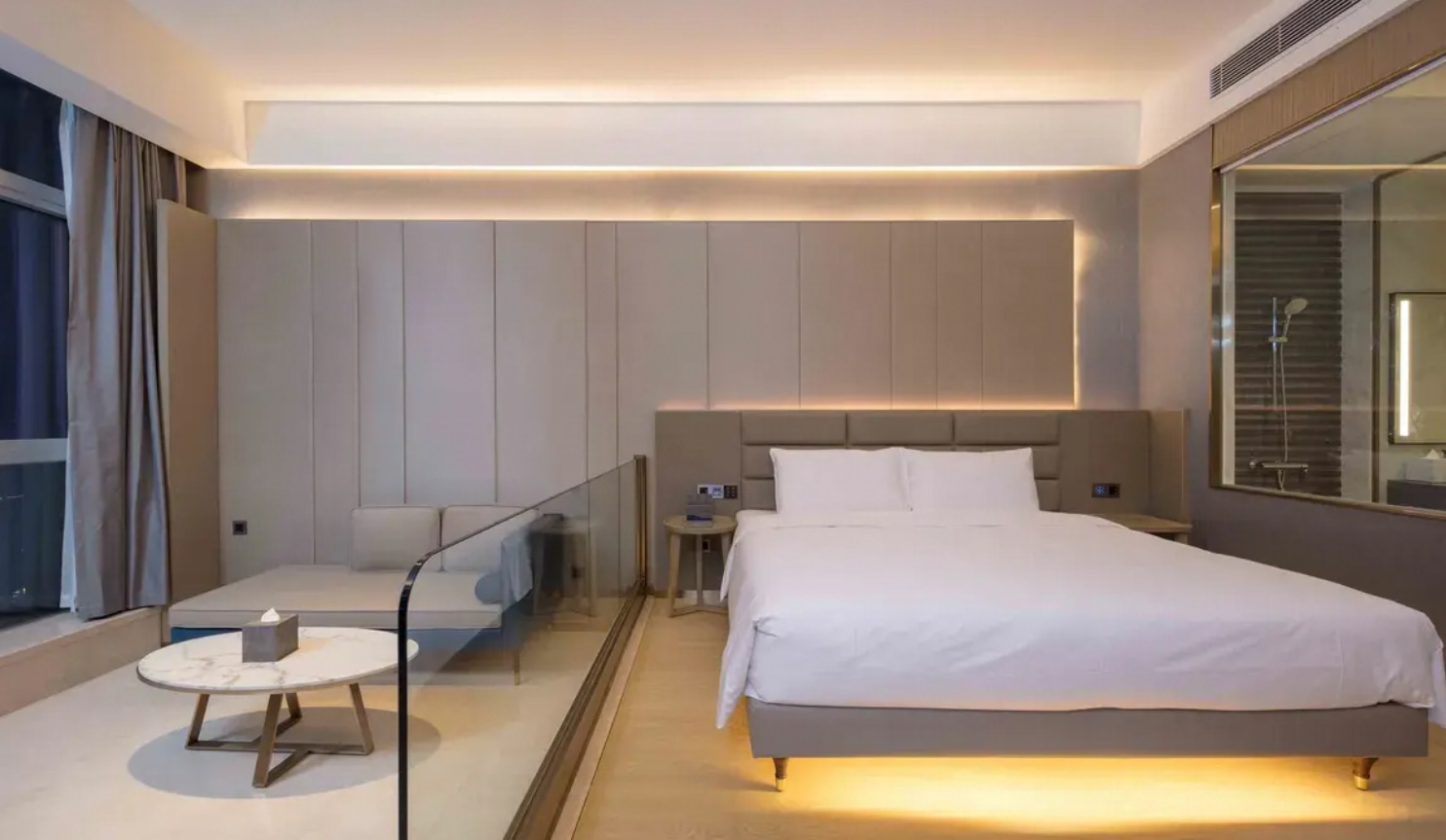 Business King Room Reference Image
