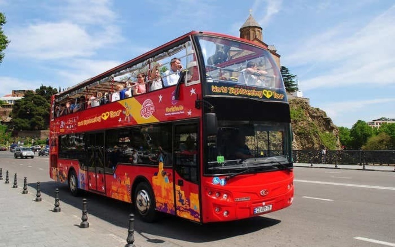 Tbilisi 12-Stop City Sightseeing Hop-On Hop-Off Tour