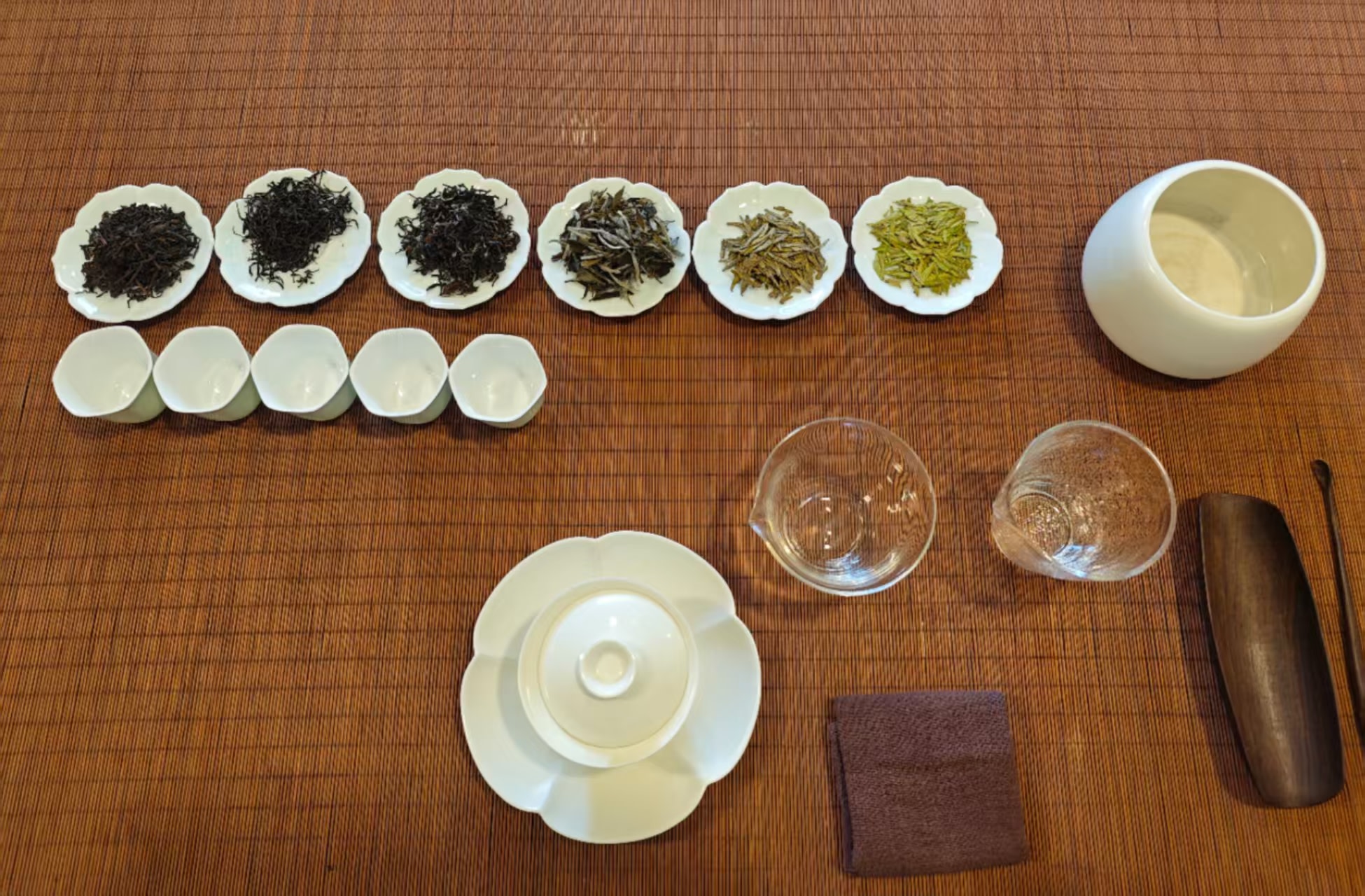 Shanghai Chinese Kung Fu and Tea Art Experience (Bilingual Teaching in Chinese and English)