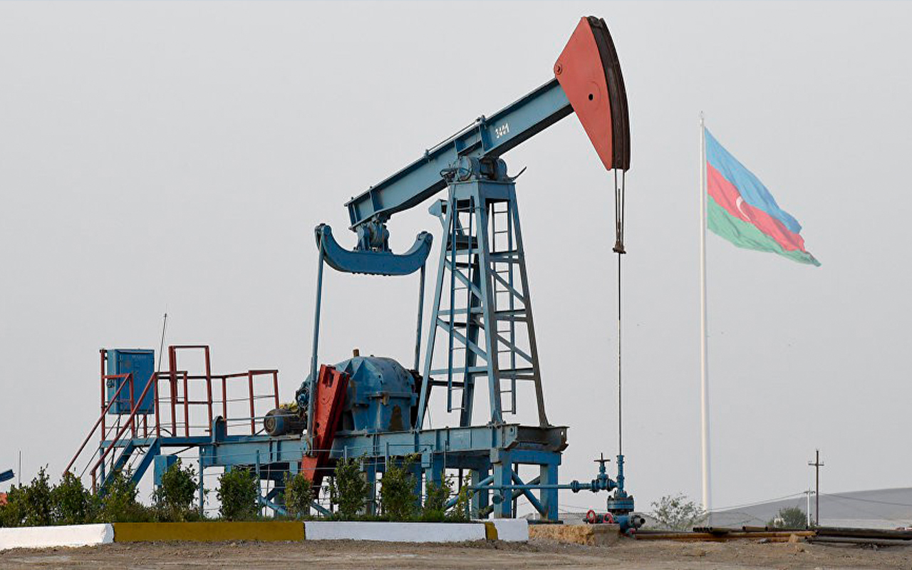 First oil well Park 