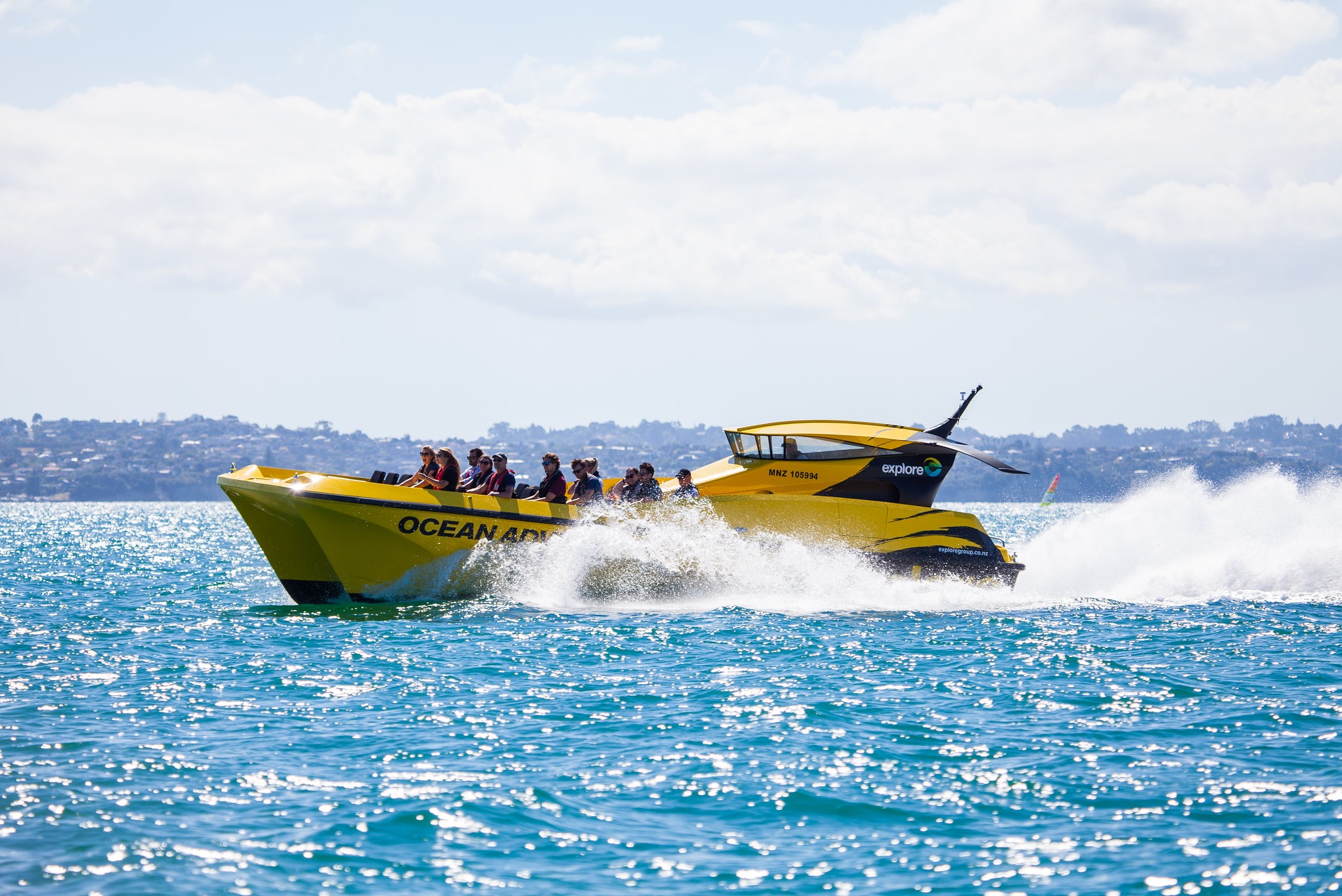 前往大教堂灣觀賞岩石之洞高速快艇 (Ocean Adventure Fast Boat to the Hole in the Rock)