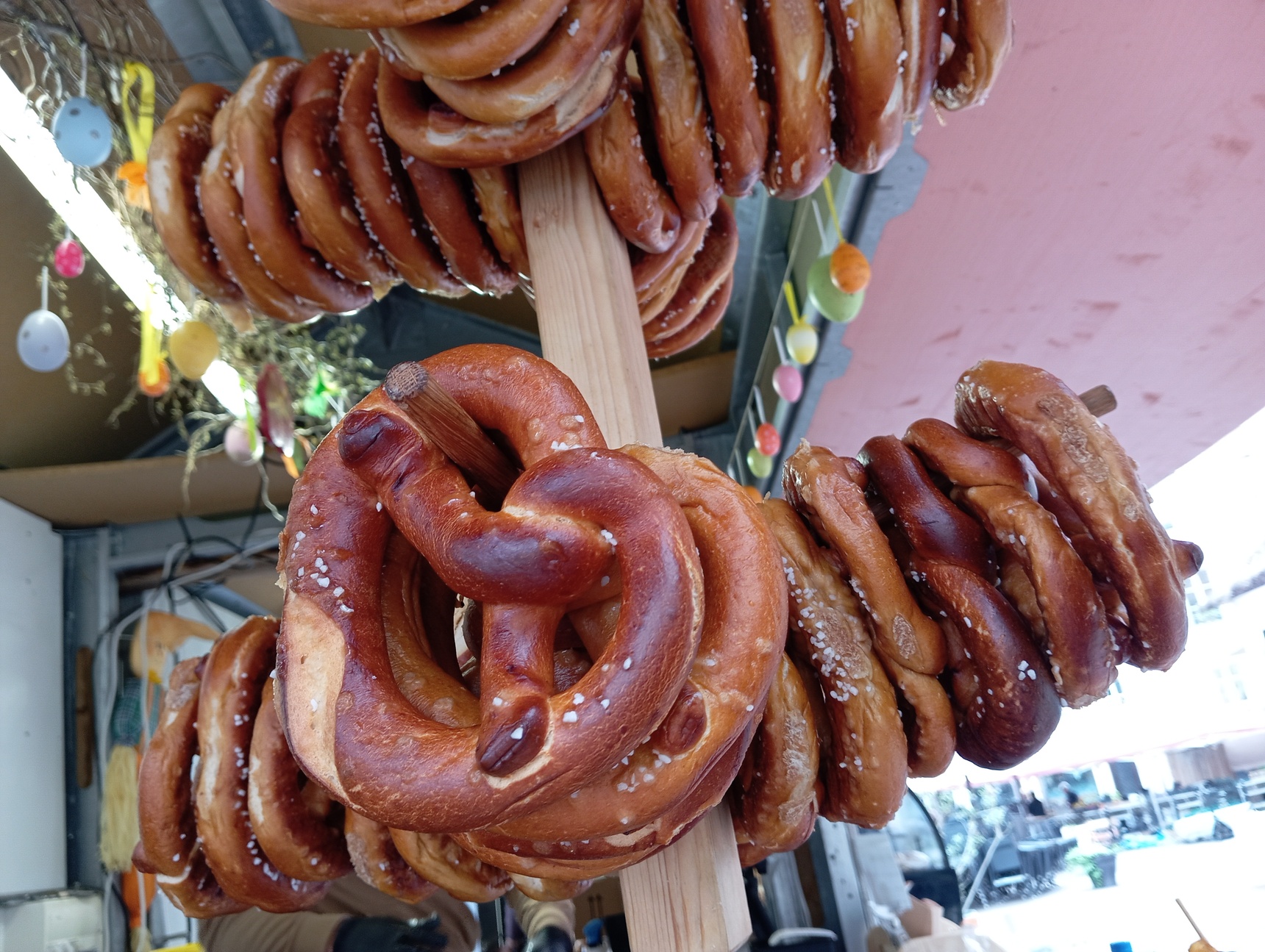 Nuremberg Food Tour with Full Meal and Beer