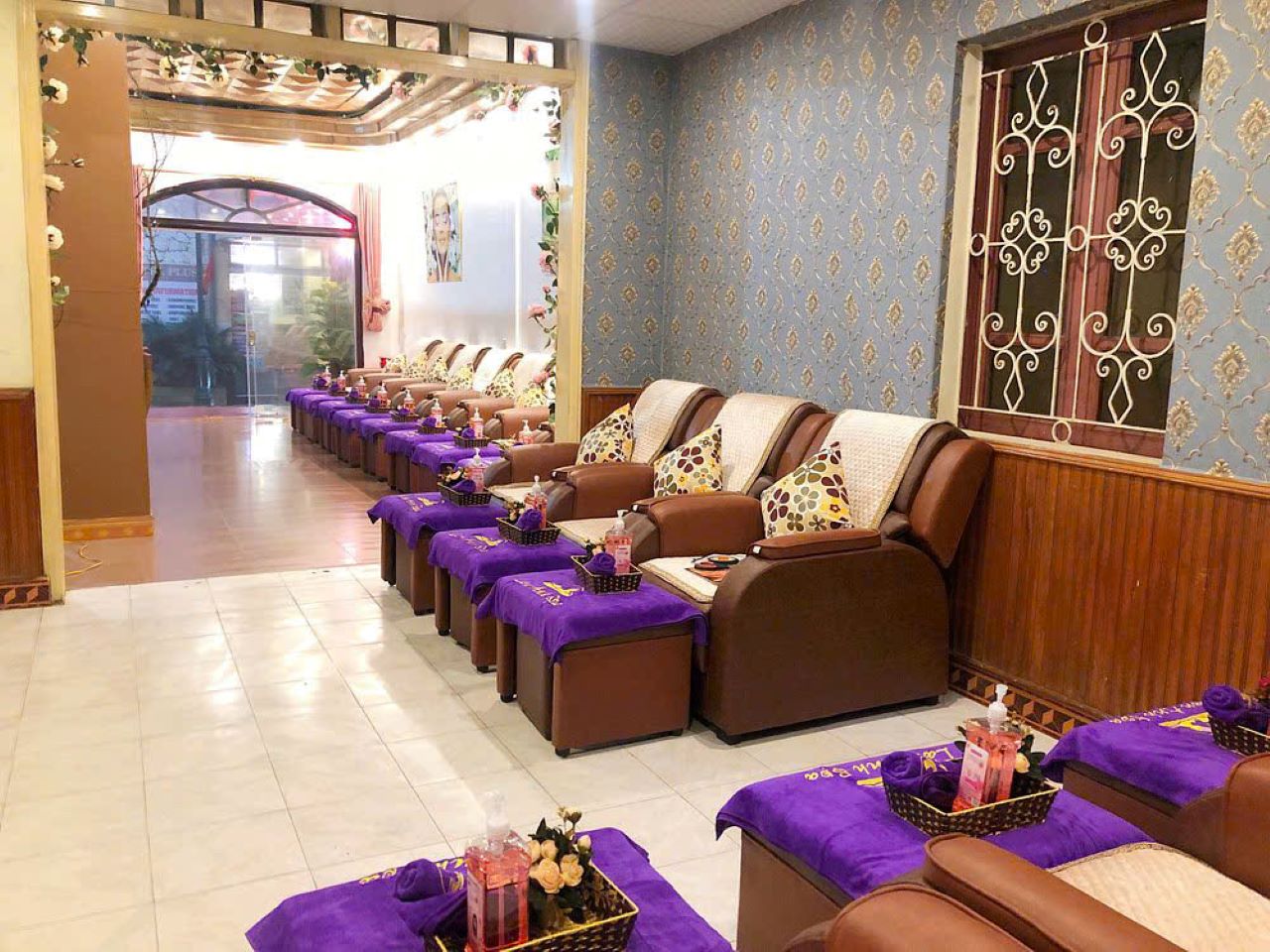 Whether you are a wellness enthusiast or just a passing traveler, herbal bathing in Sapa is one of the activities that you should not miss.