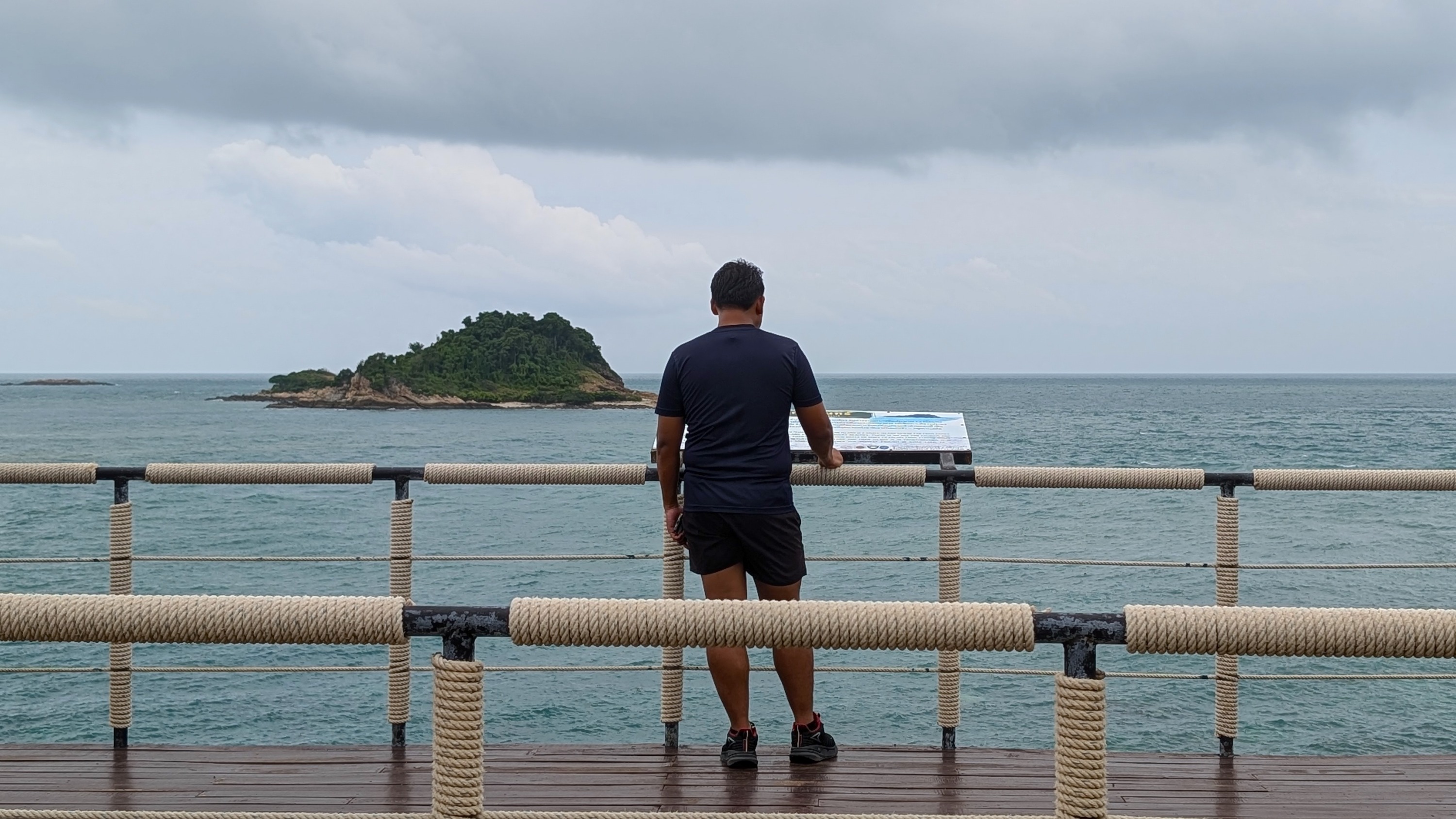 From Bangkok or Pattaya: Self-guided Day Tour to Koh Samet Island