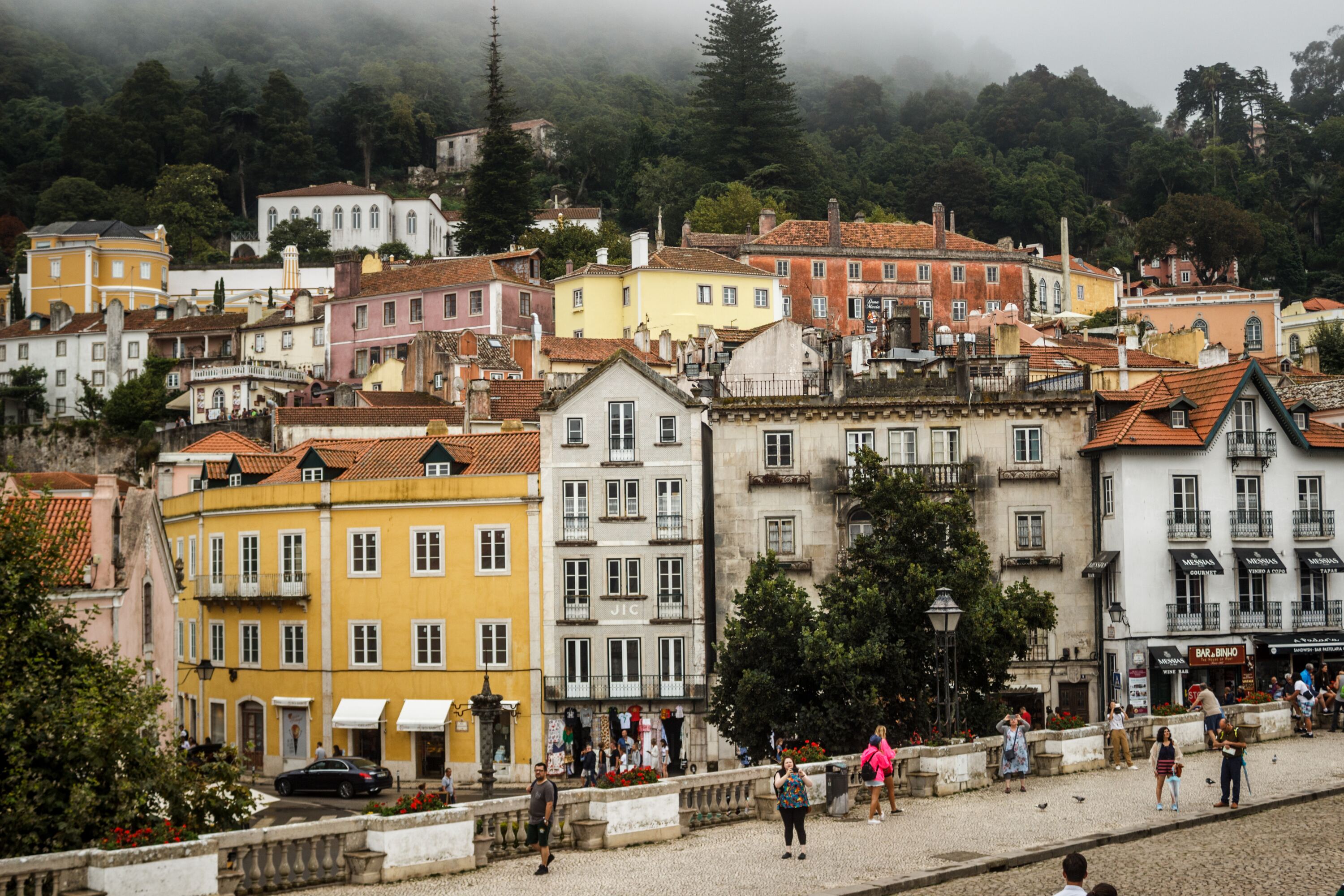 Lisbon: Sintra, Regaleira and Cascais full day trip