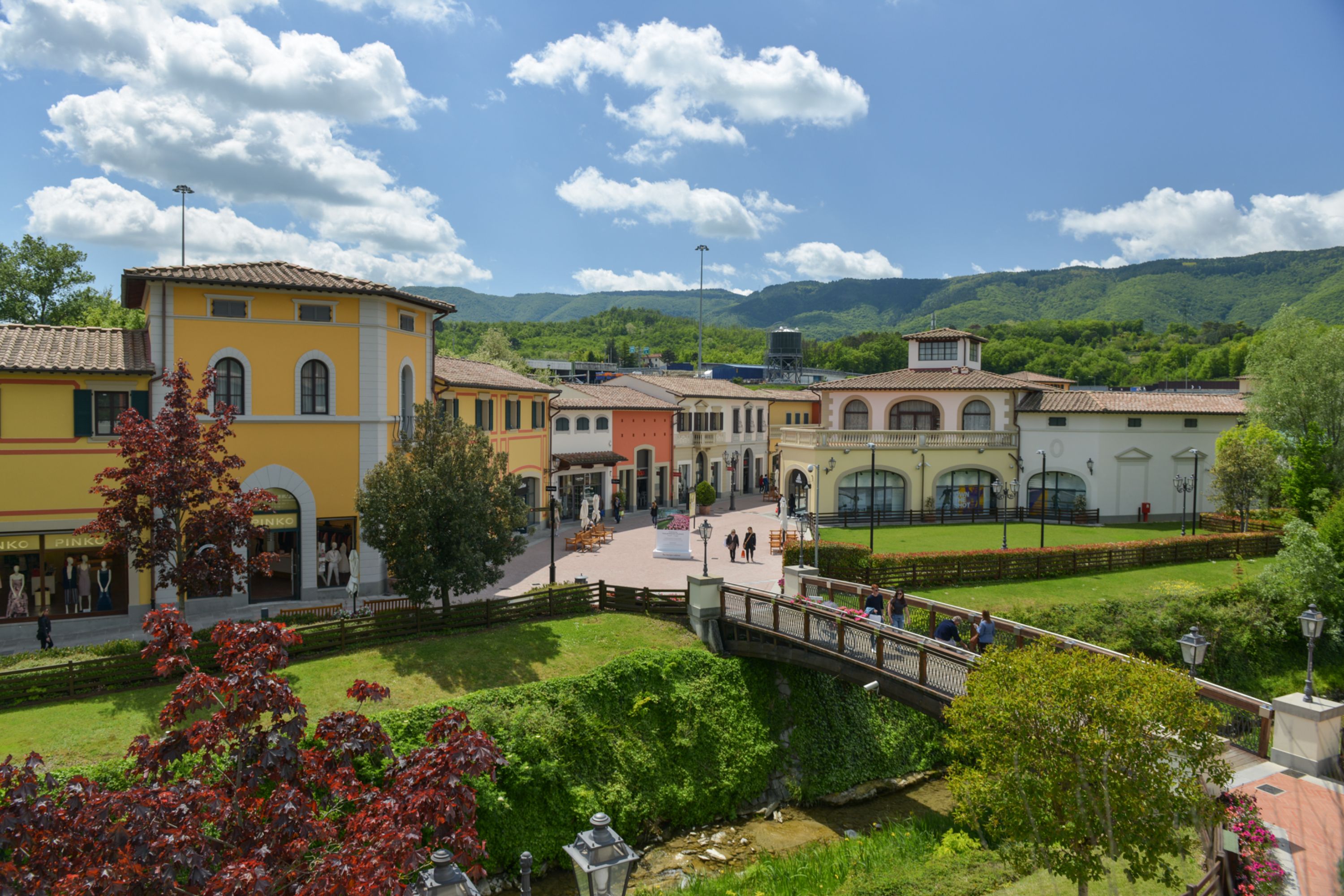 Shuttle Bus to Barberino Designer Outlet from Florence