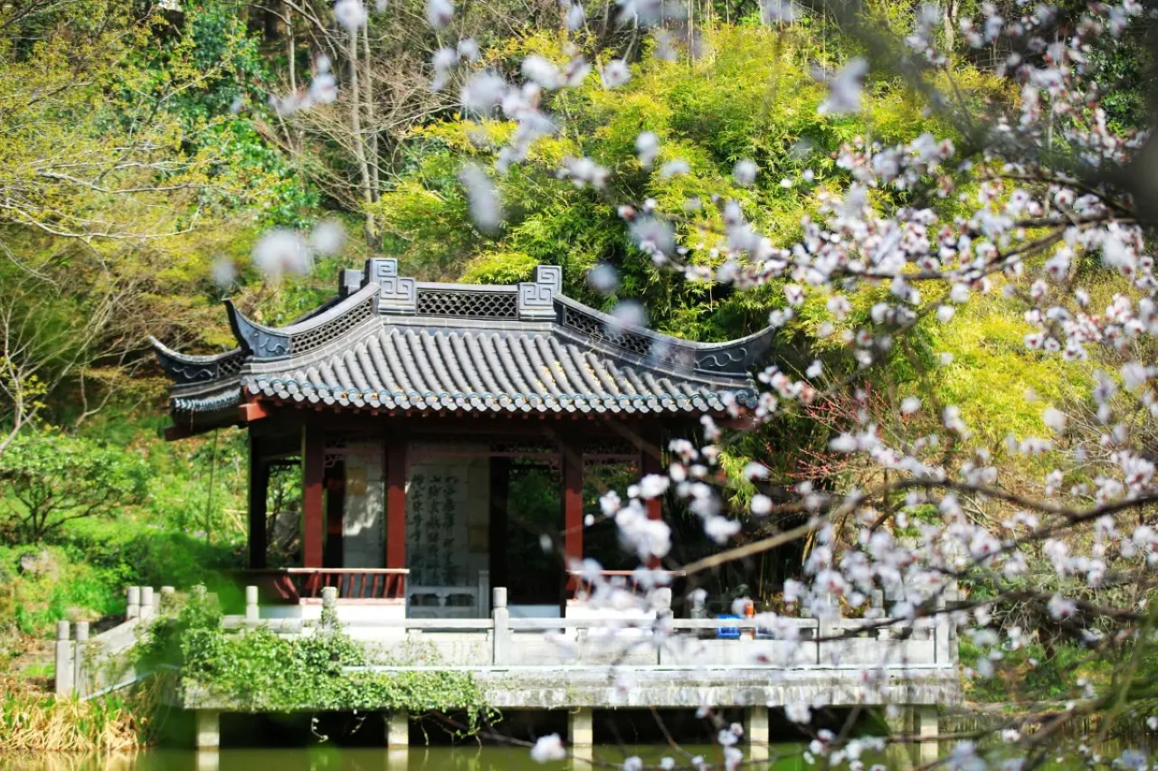 Qixia Mountain Scenic Area