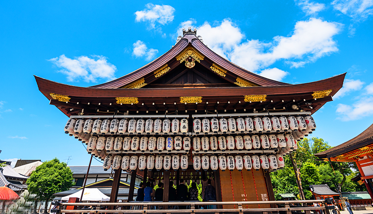 Kyoto Kinkakuji Temple, Kiyomizu Temple, Matcha Experience, Heian Shrine, and Rabbit Shrine Day Tour