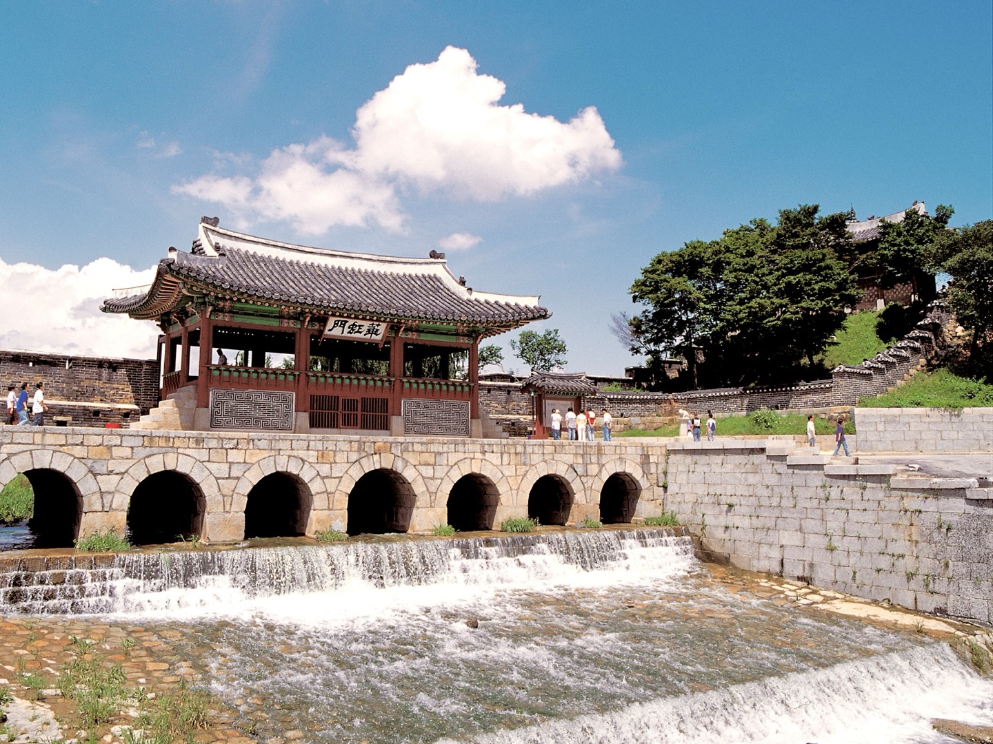 《背著善宰跑》水原拍攝地巡禮