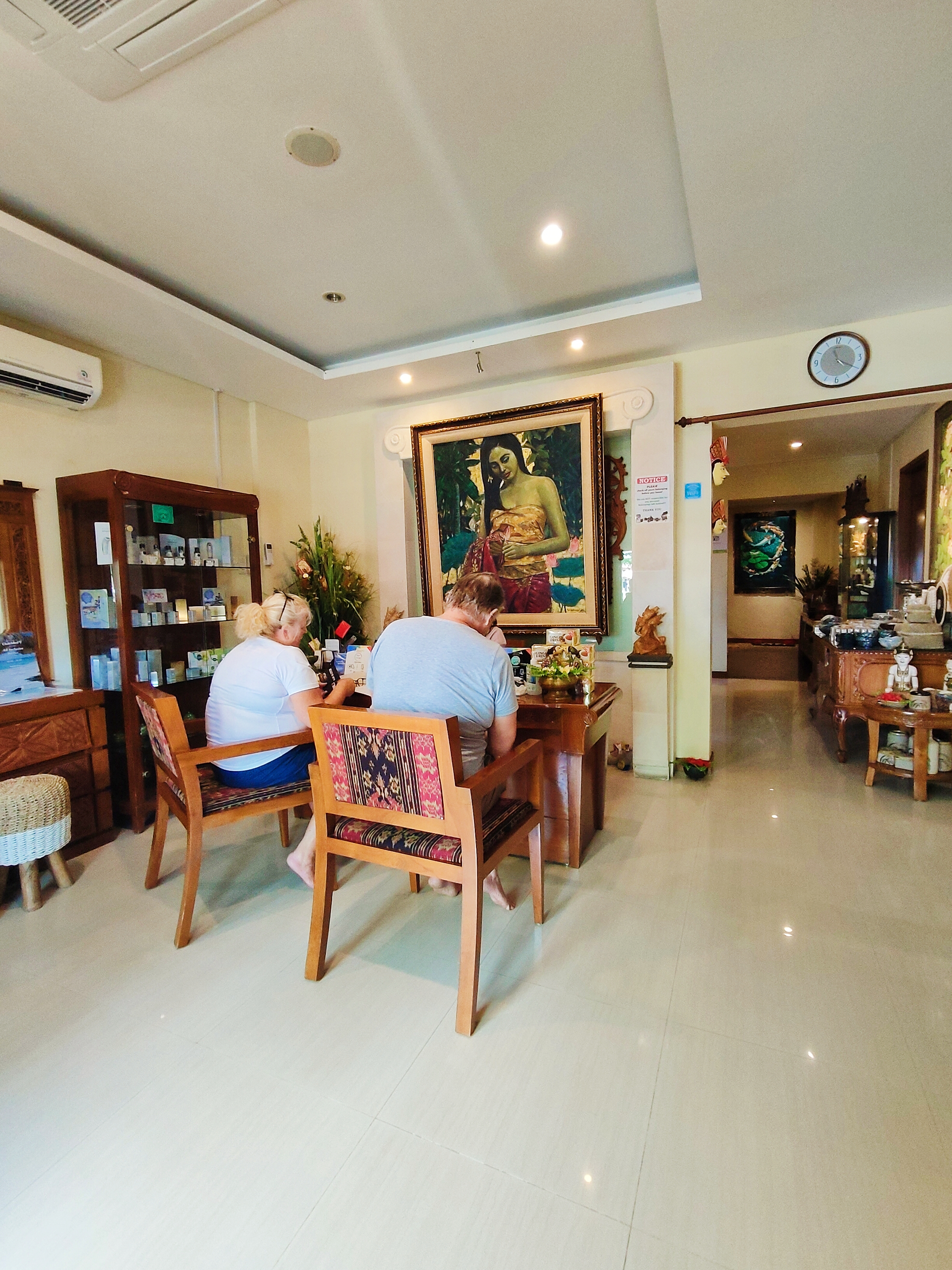 Full Body Massage at D'Bintan Salon Day Spa