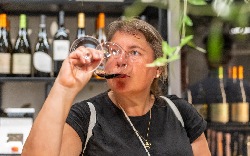 斯洛維尼亞 (Ljubljana) 是品嚐當地美酒的絕佳去處 斯洛維尼亞 (Ljubljana) 是品嚐當地美酒的絕佳去處