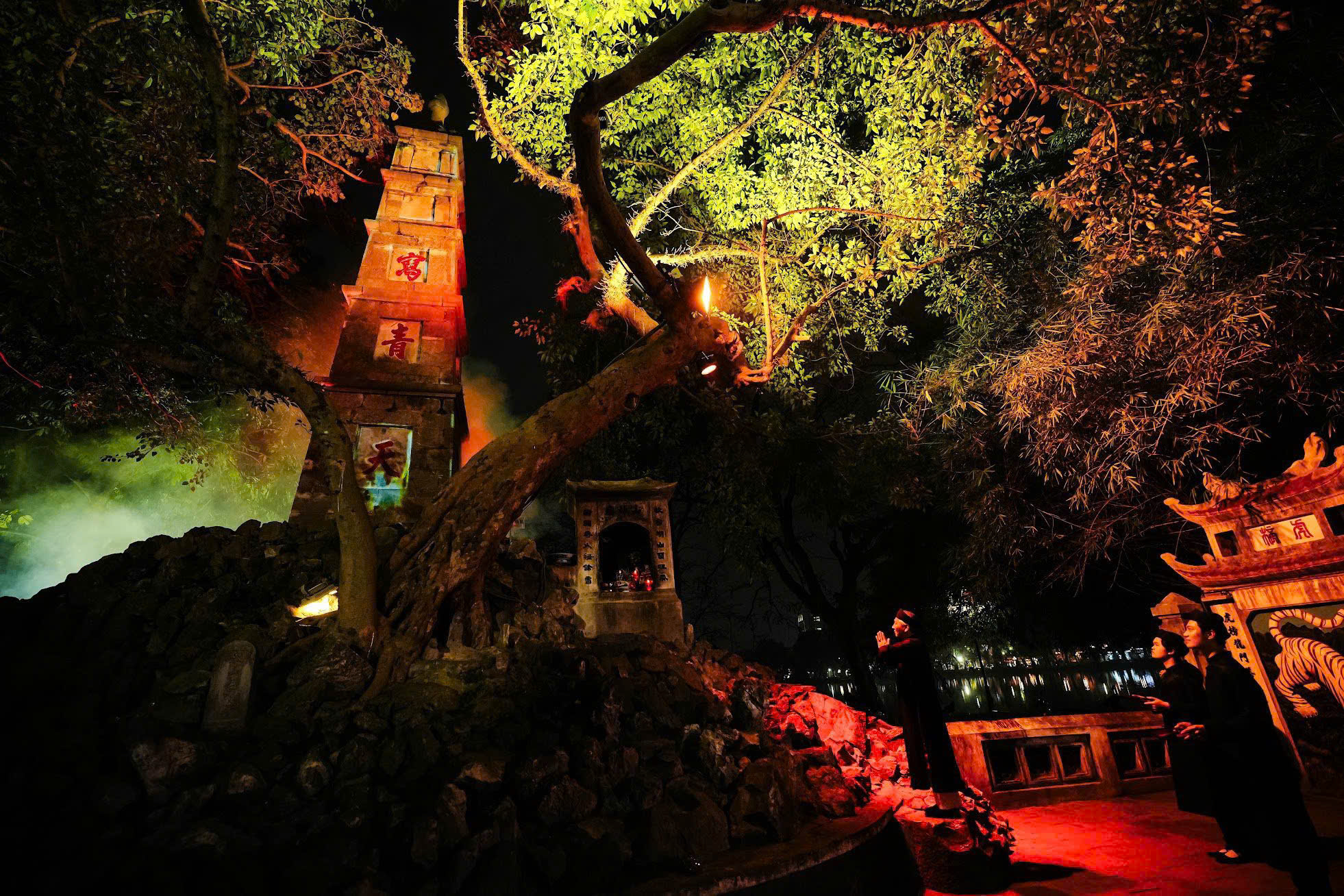 玉山寺神秘夜遊