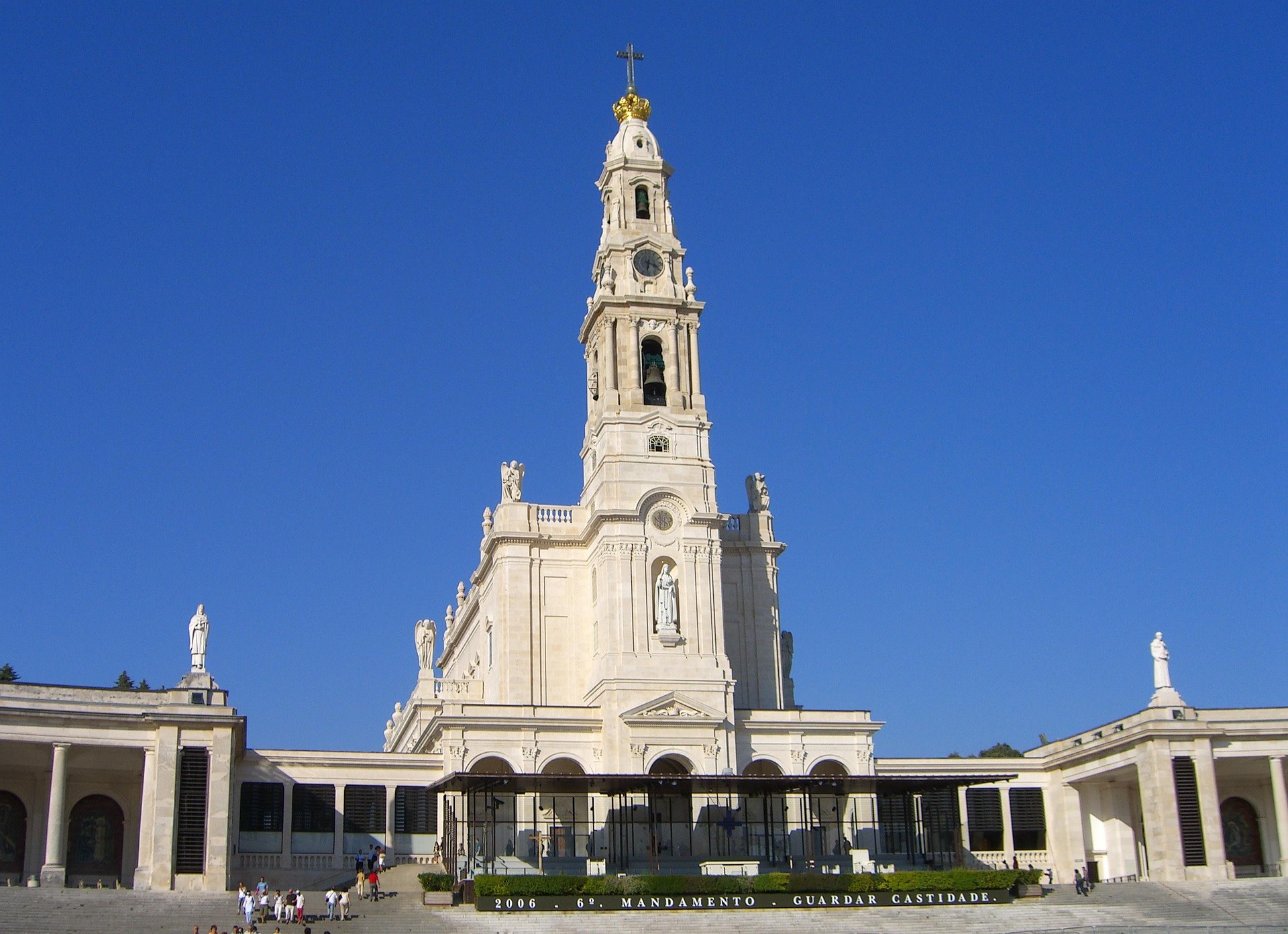 Lisbon: Explore Sanctuary of Our Lady of Fátima - Guided Tour