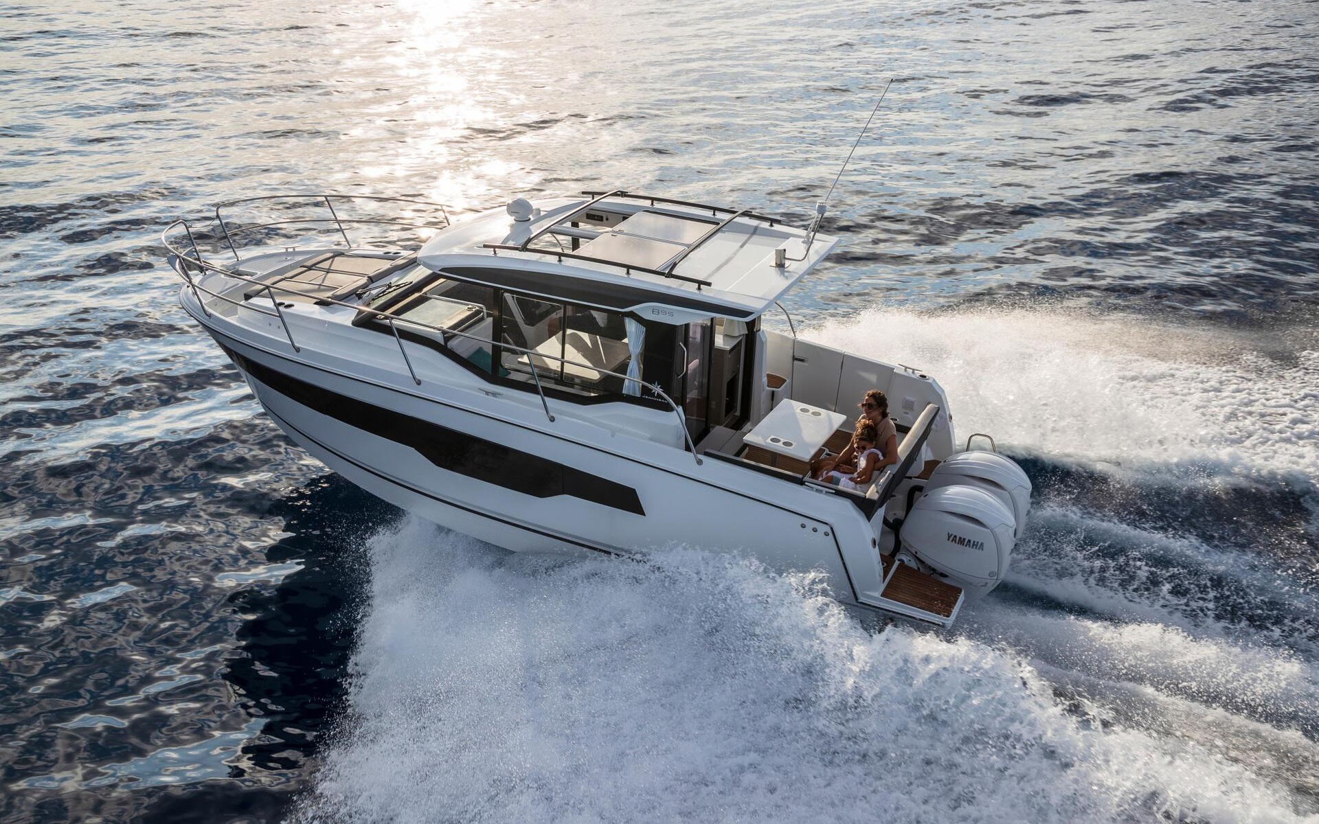 Nusa Lembongan Private Yacht Tour with Salaya Yacht