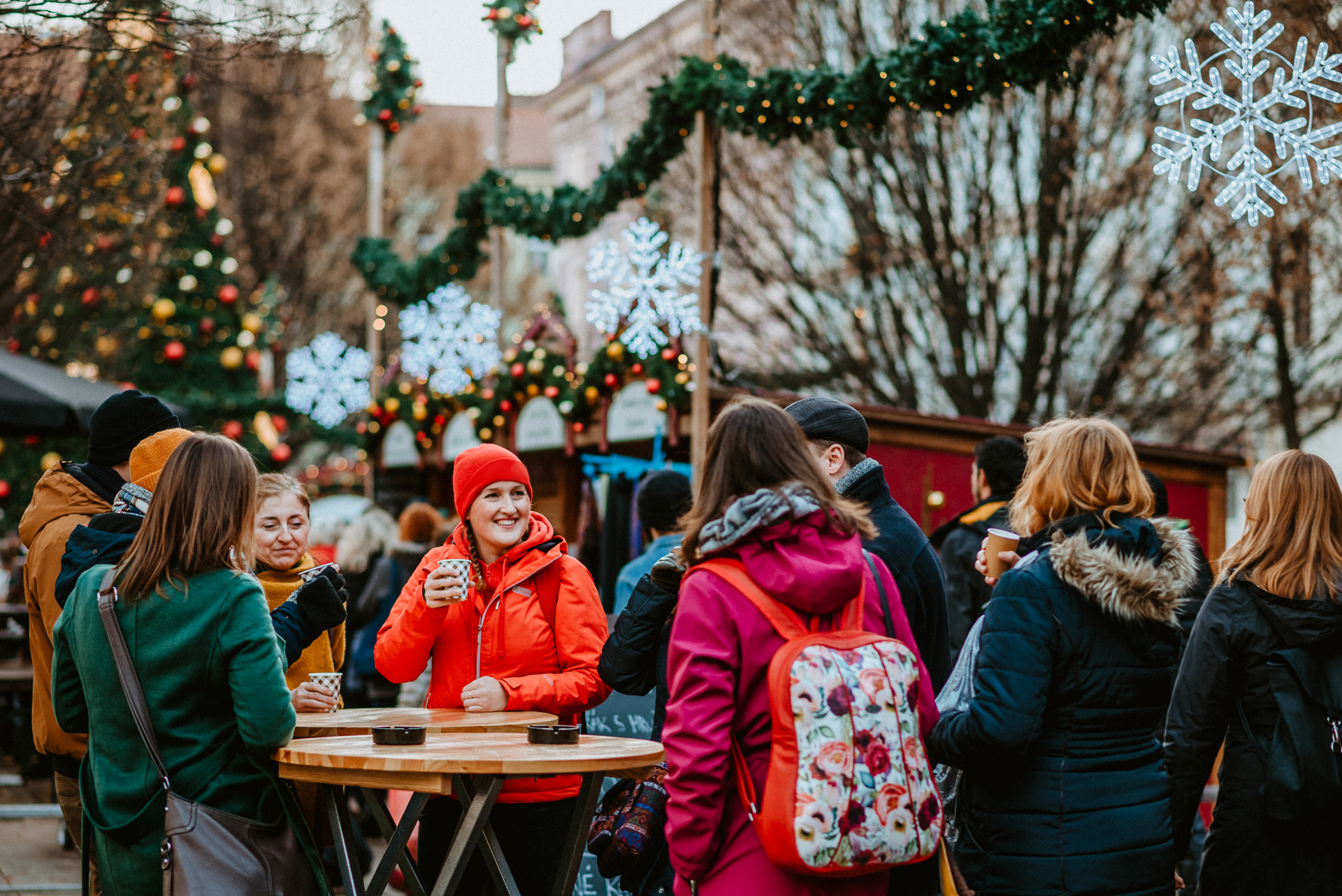 Small Group: Prague’s Christmas Market Tour w/ Traditional Goodies