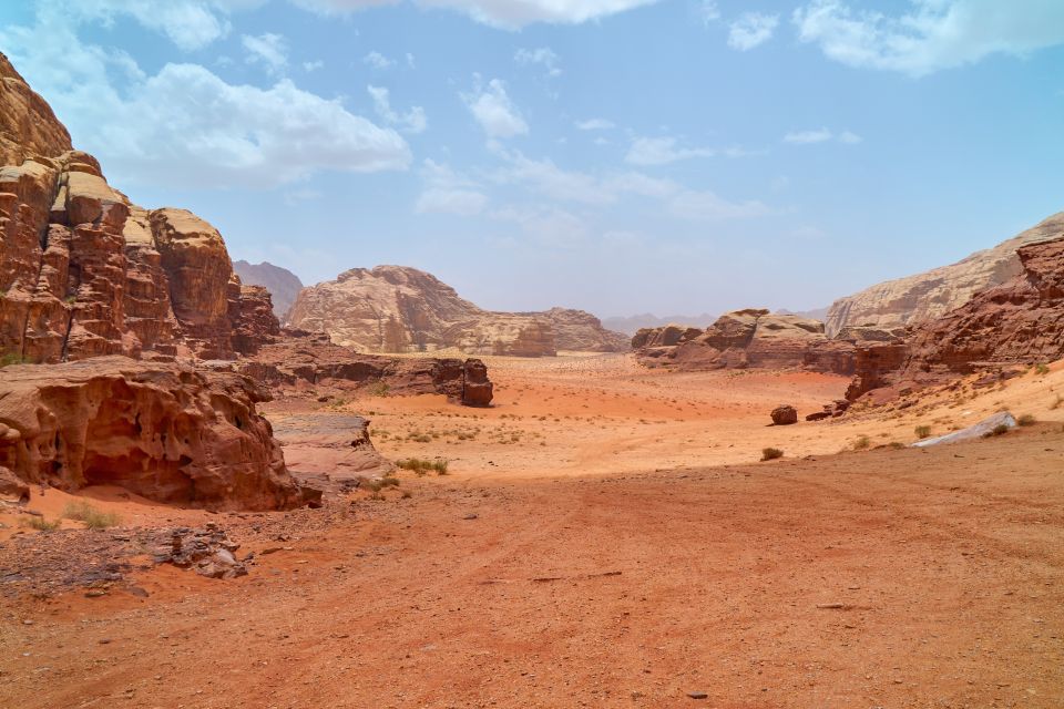 Sahl Hasheesh：四輪車、吉普車、越野車、駱駝（含晚餐和表演）
