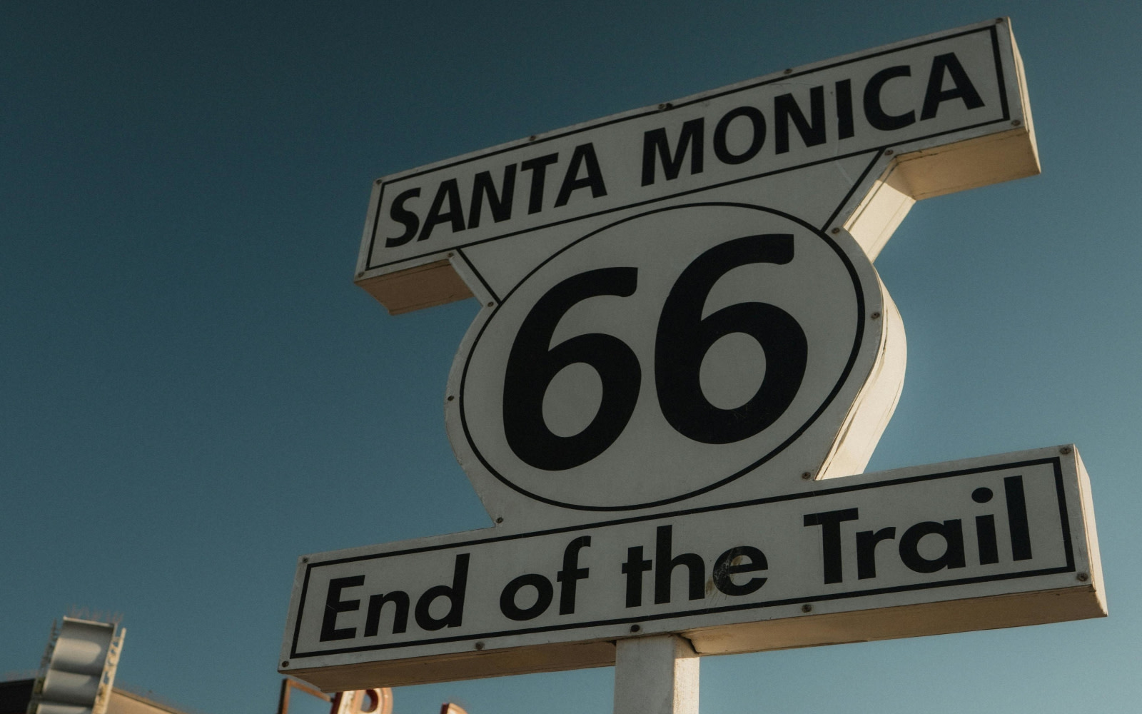 Santa Monica & Venice Beach Half Day Small Group Bike Tour