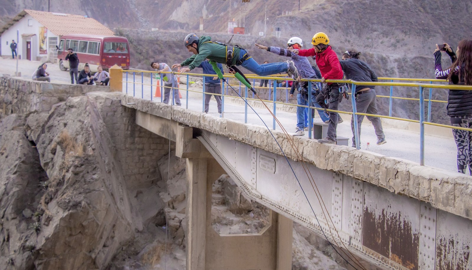 Cañon de Autisha - Explore the Center of the Earth