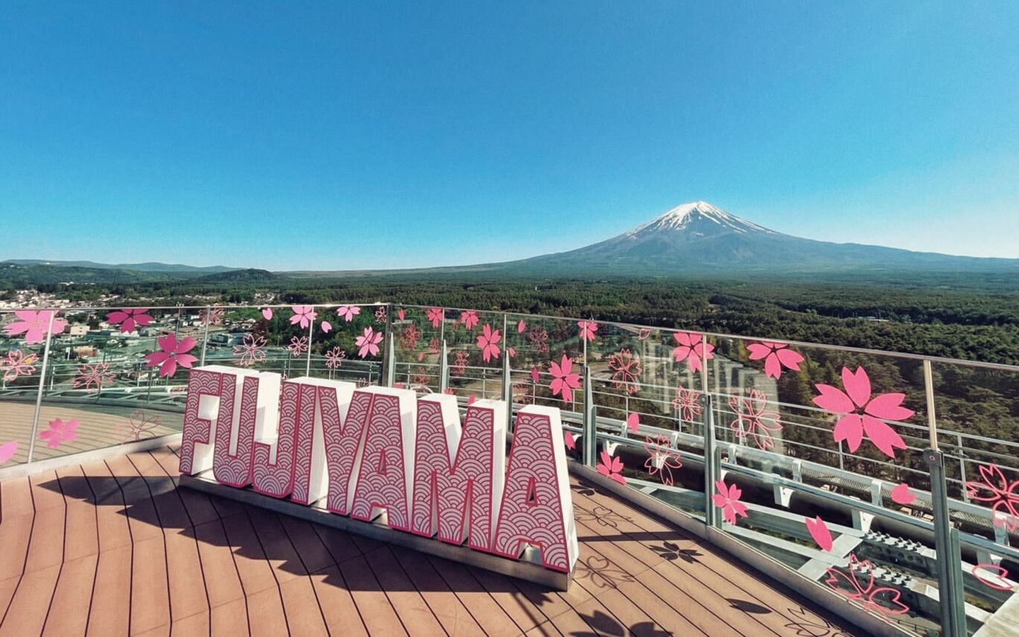 [From Hakone or Lake Kawaguchiko] Mt. Fuji Area Connection Bus Tour