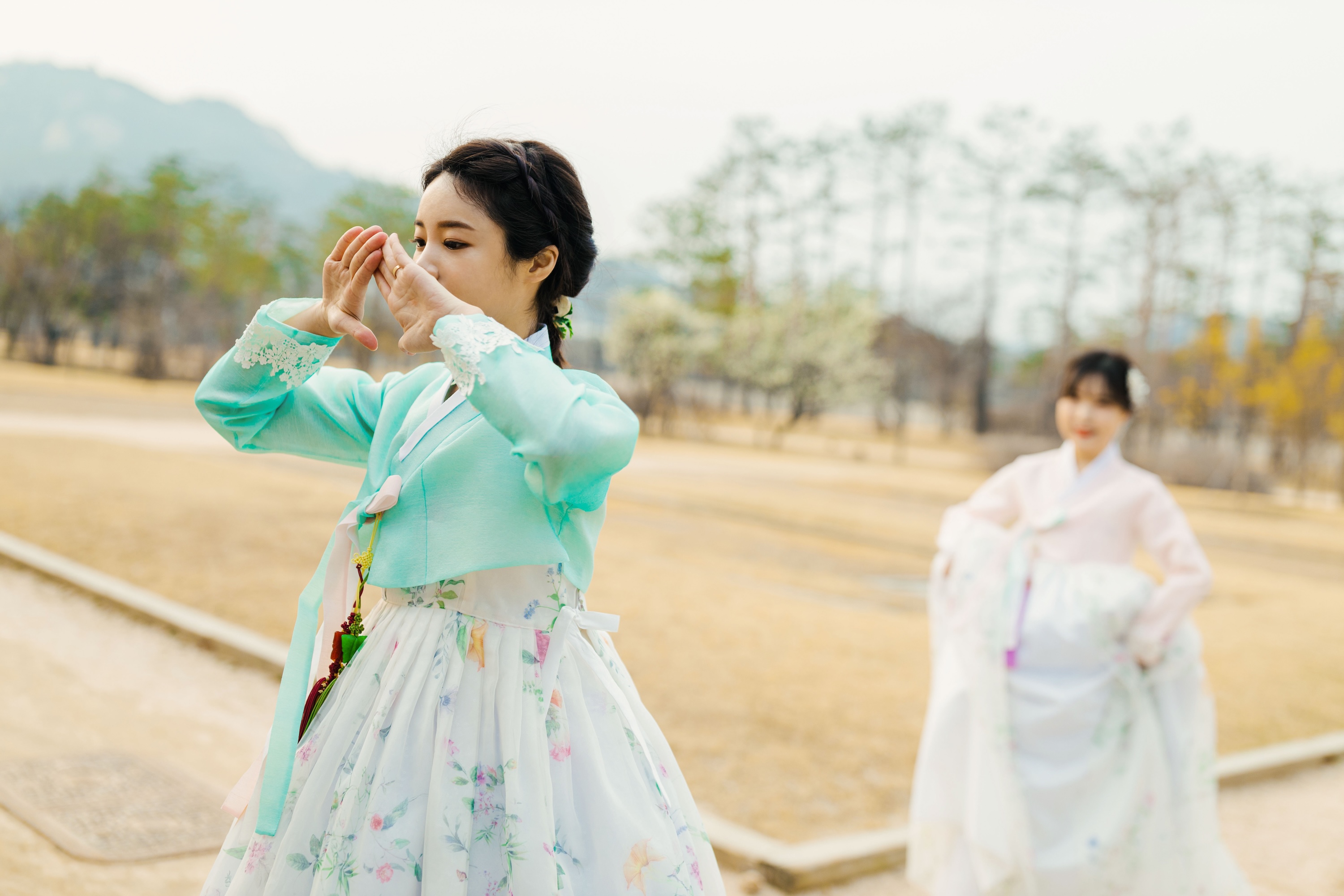 韓服男在景福宮的韓服寫真體驗