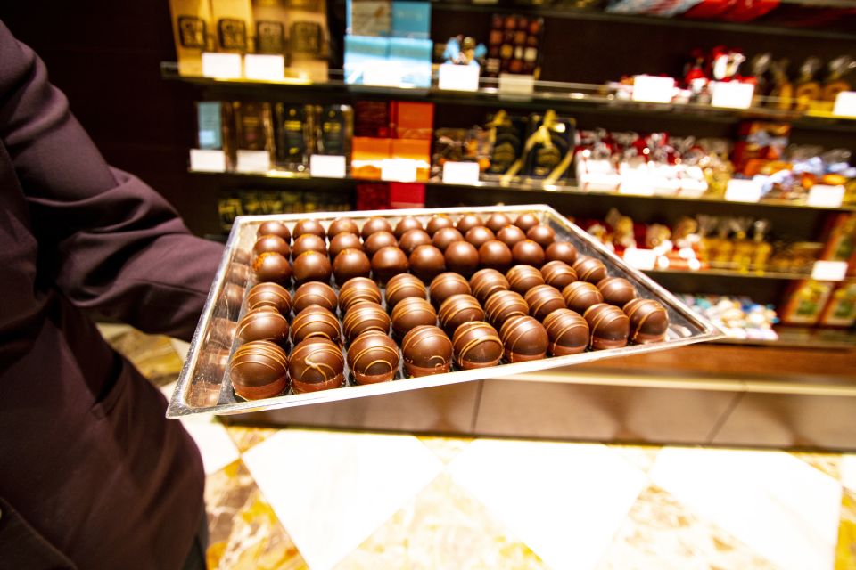 Zurich Chocolate Tasting and Traditions Tour