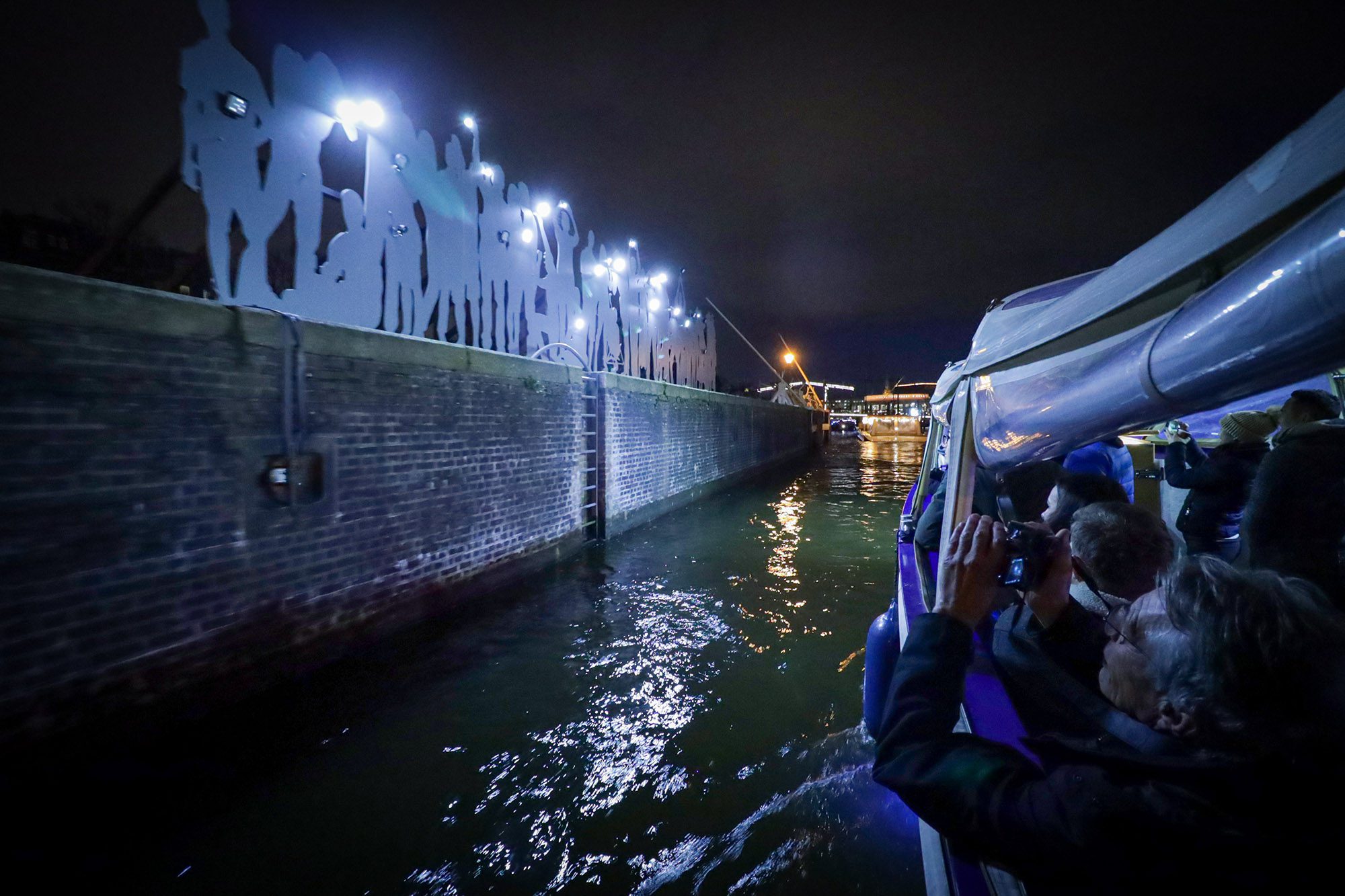 Covered Amsterdam Light Festival Cruise With Unlimited Drinks