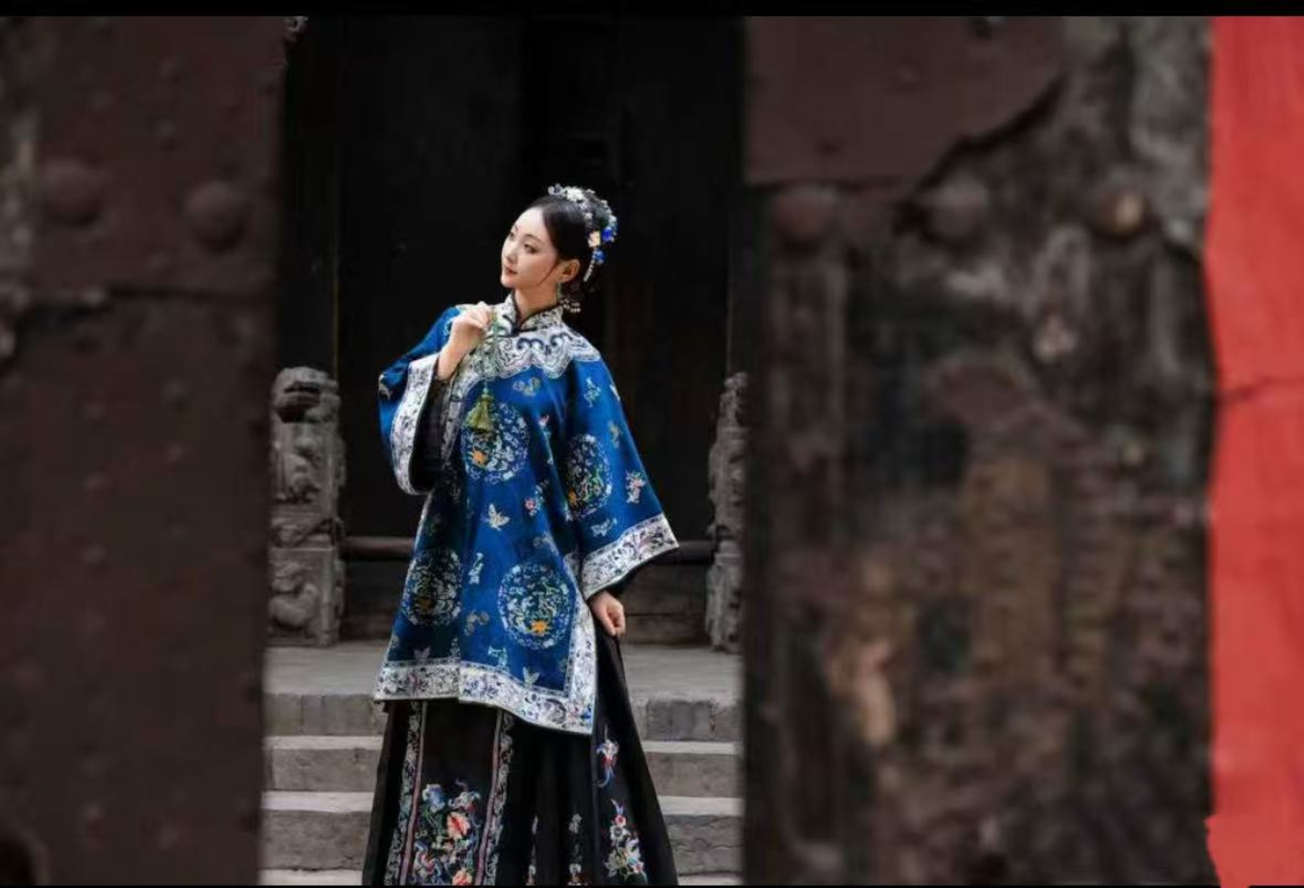 讓你通過正版精工的華服、量身定製的妝容,真正觸摸傳統美學的機會 讓你通過正版精工的華服、量身定製的妝容,真正觸摸傳統美學的機會