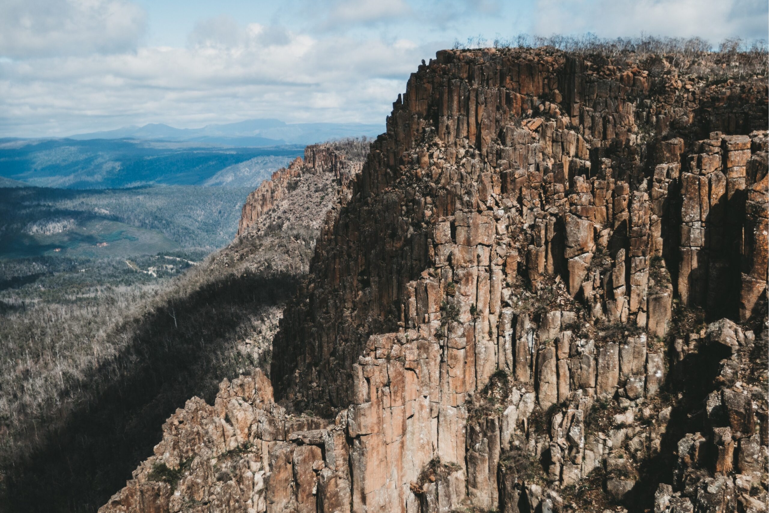 搖籃山 (Cradle Mountain) 與聖克萊爾湖 (Lake St. Clair) 2 小時風景觀光飛行