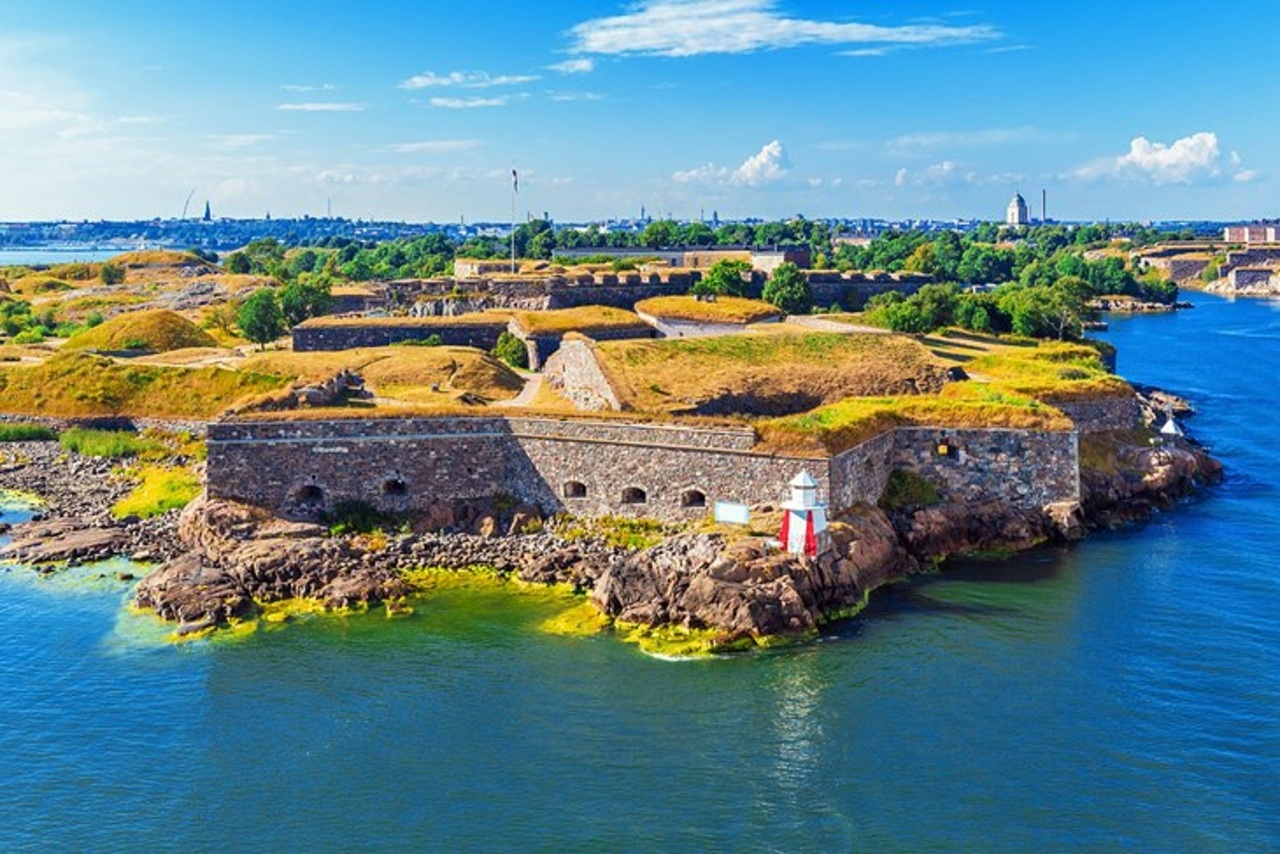 Ultimate Helsinki & Porvoo Tour– Private Car & Local Stories