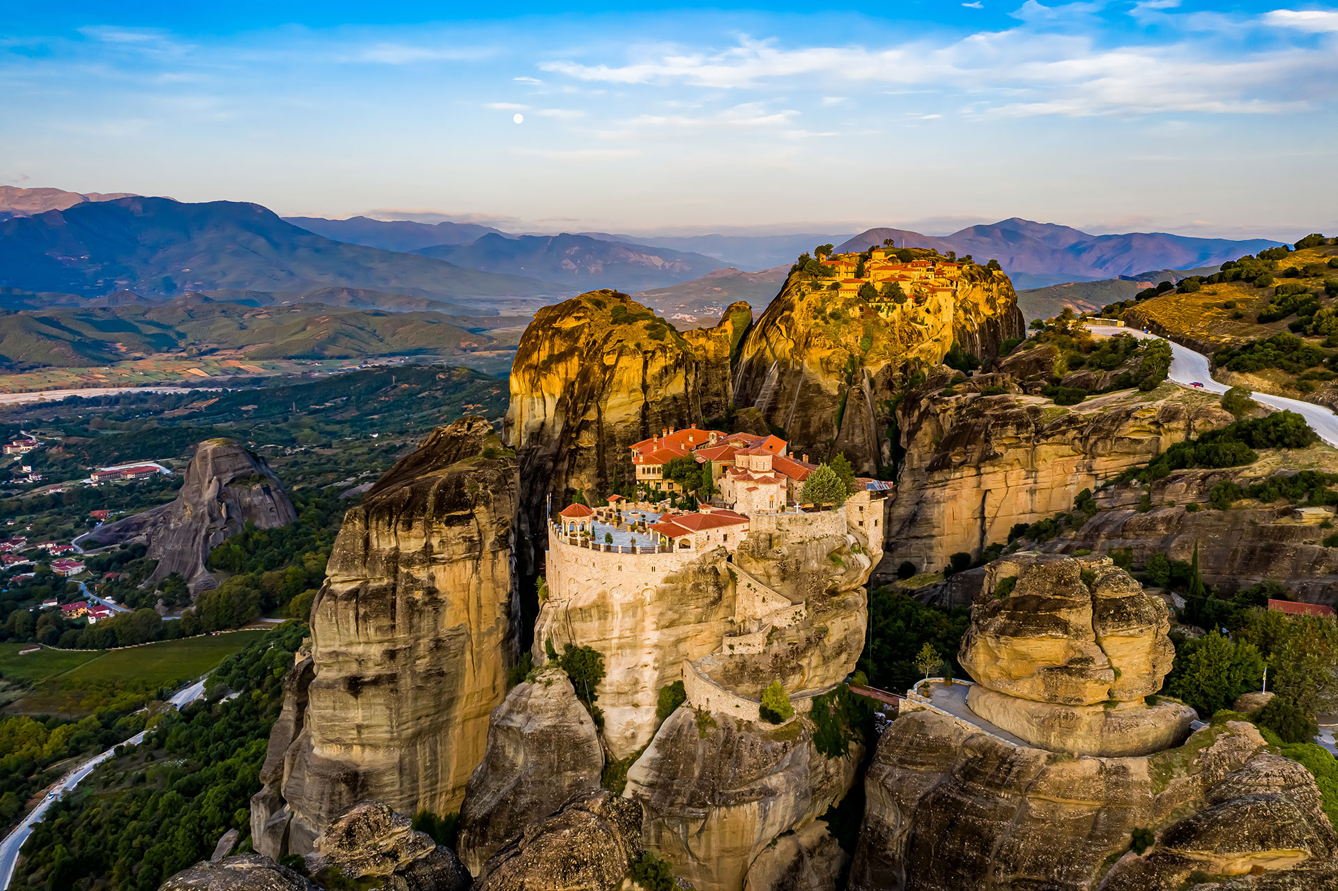 邁泰奧拉 (Meteora) 一日遊（雅典出發）