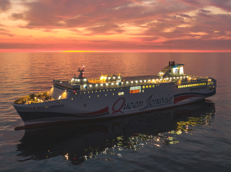 Mokpo-Jeju Ferry by Queen Jenuvia